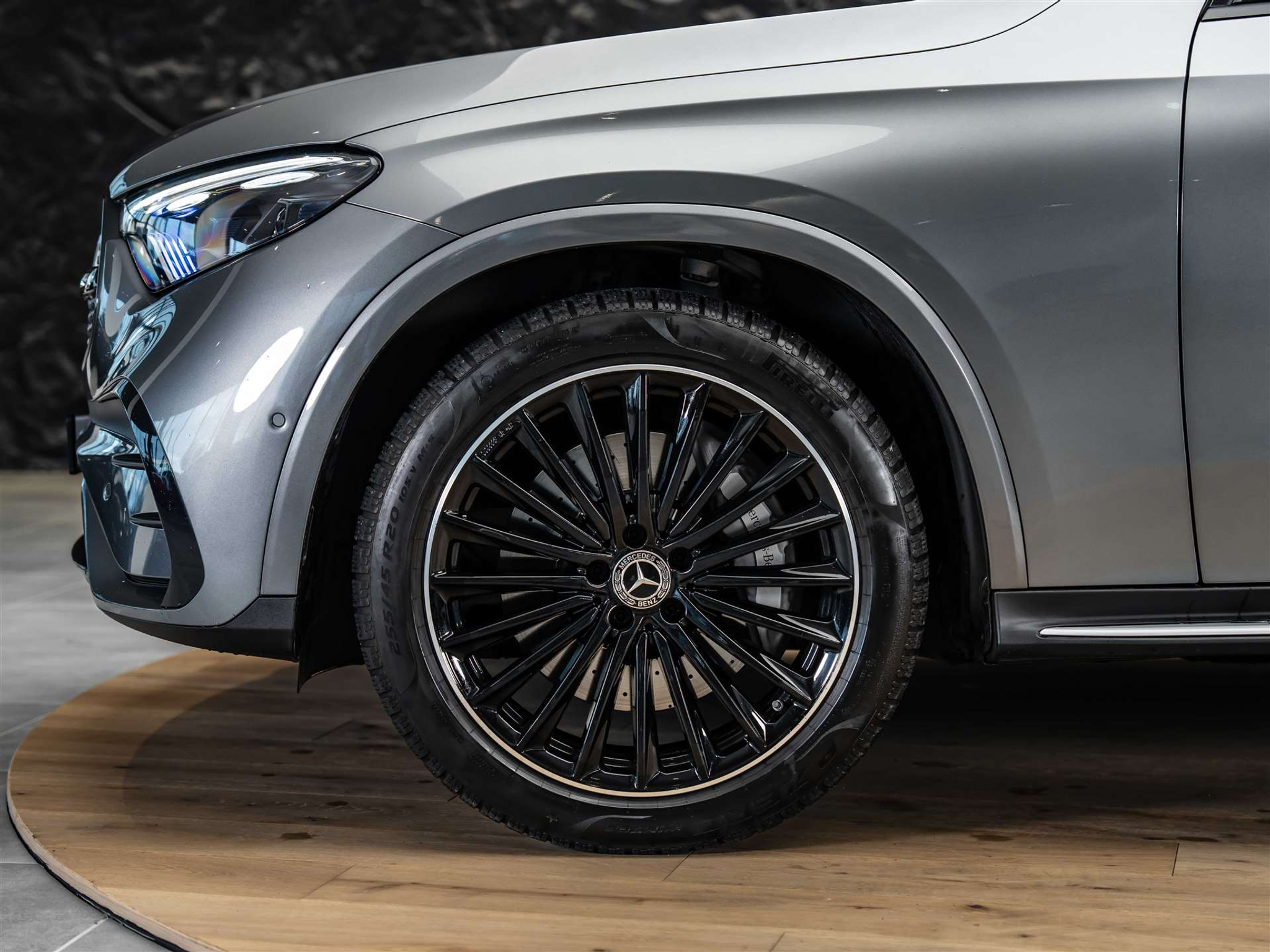 listing desktop thumbnail image 18