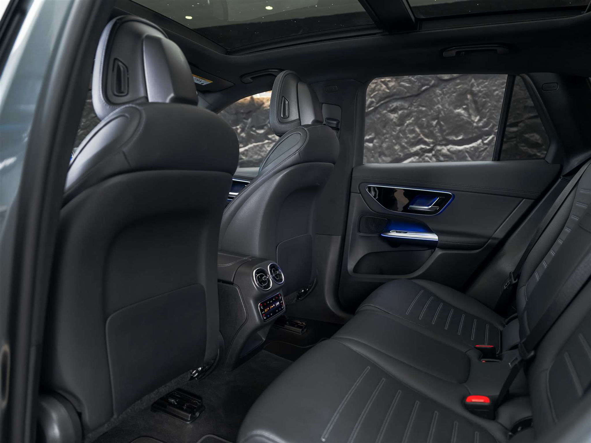 listing desktop thumbnail image 13