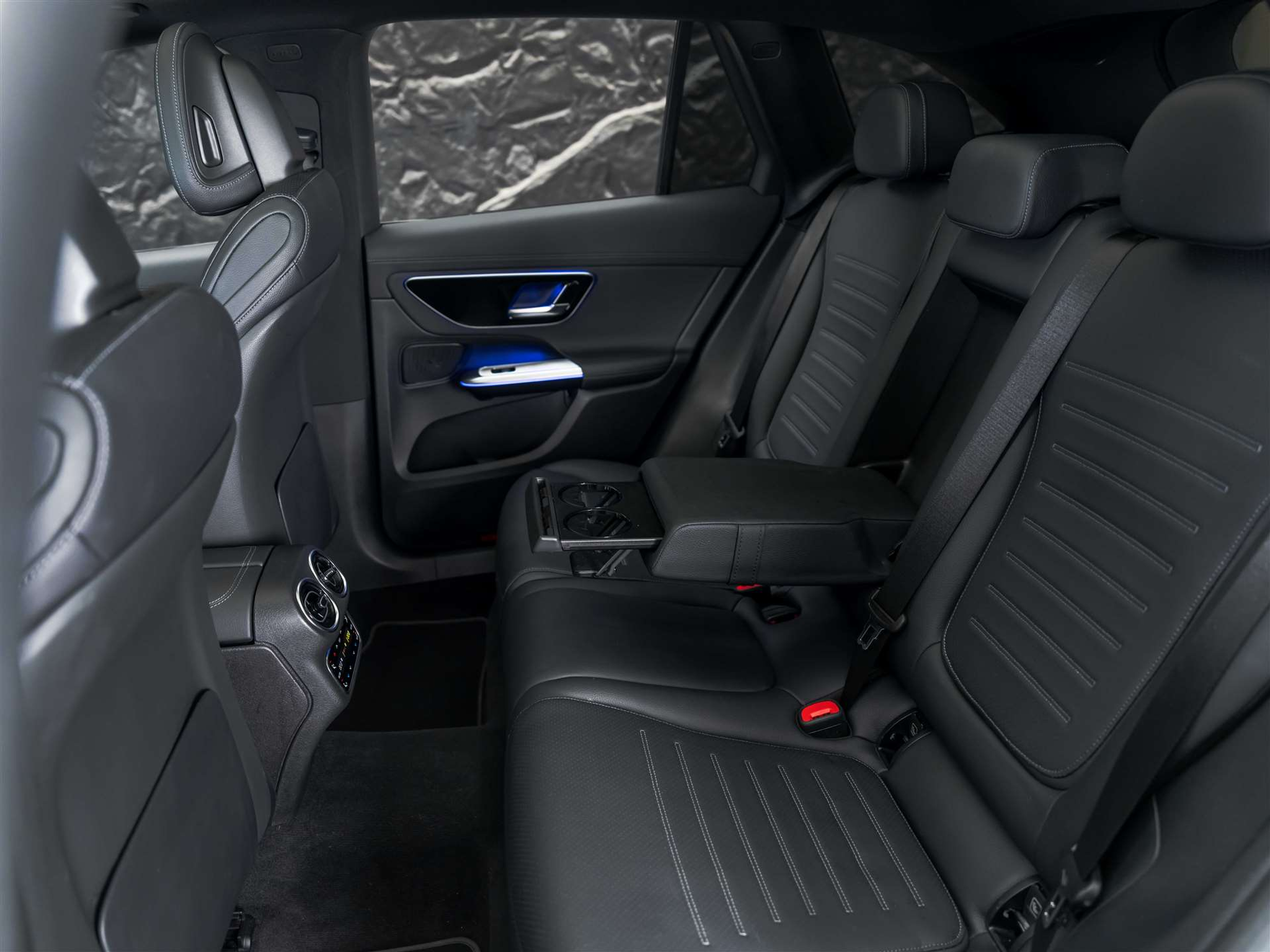 listing desktop thumbnail image 12