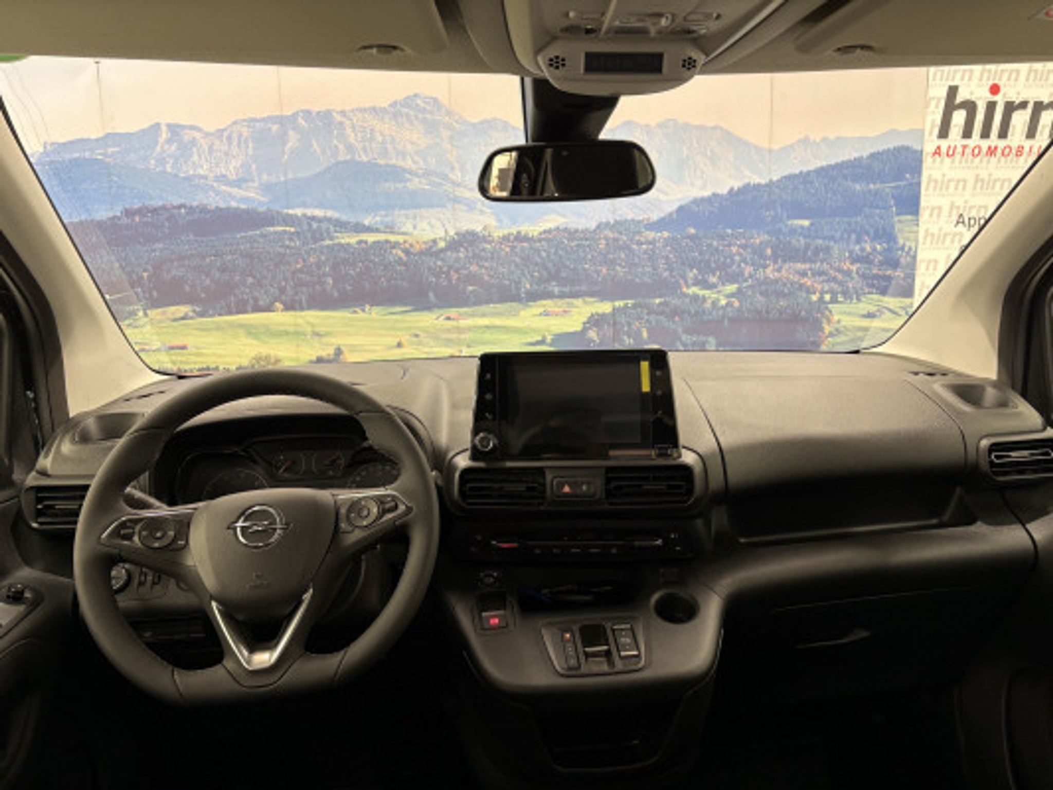 listing desktop thumbnail image 5