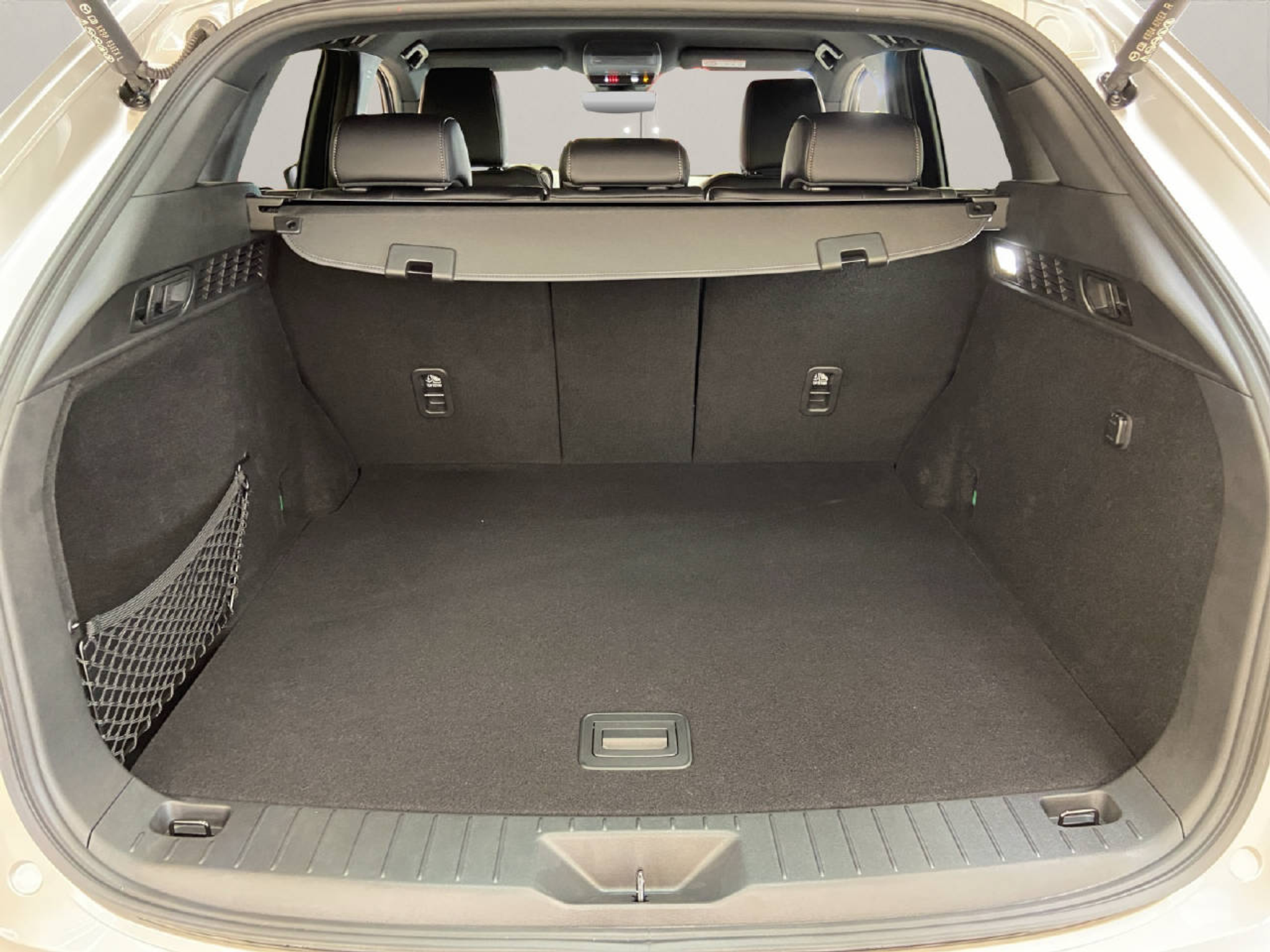 listing desktop thumbnail image 11