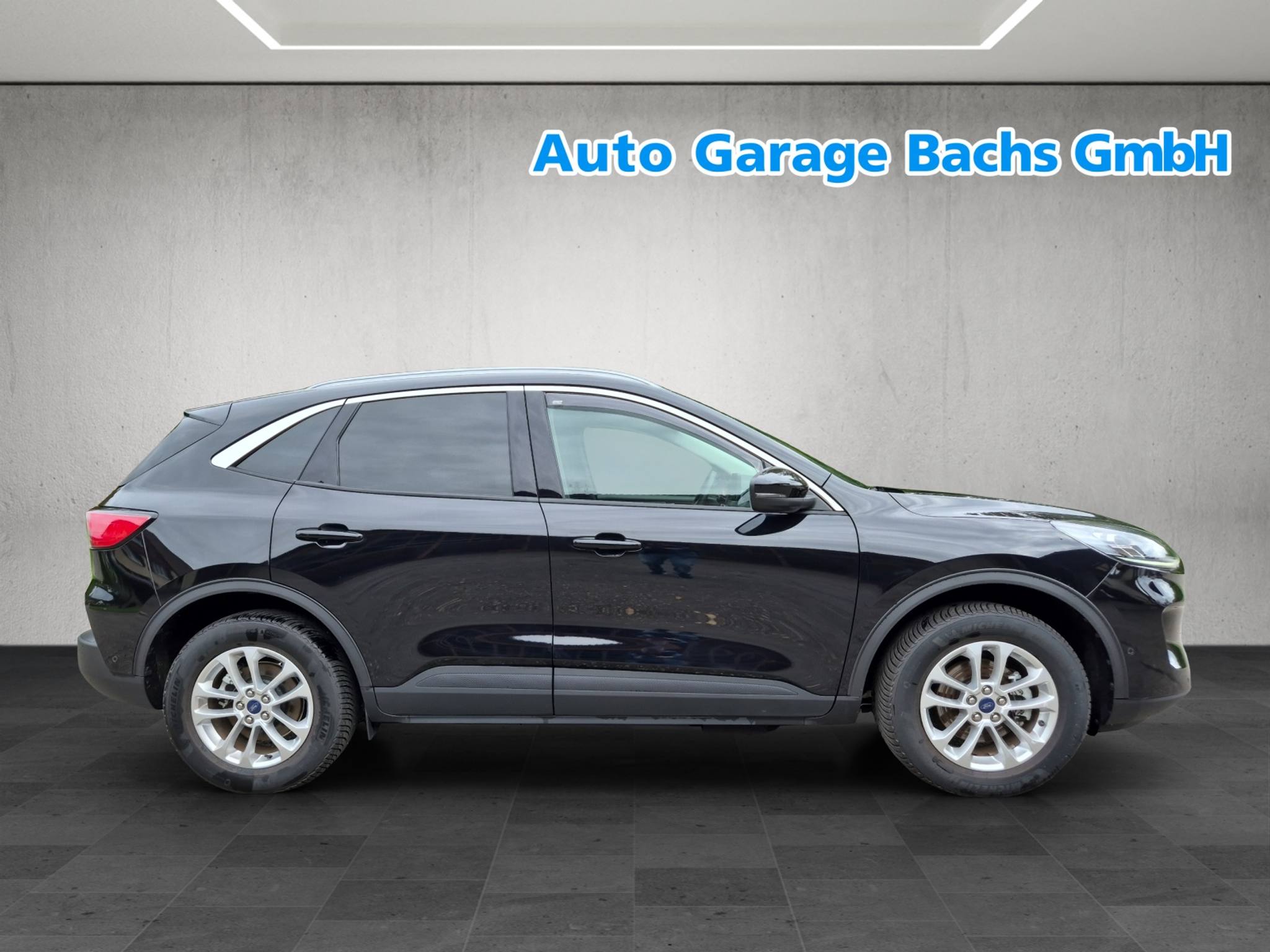 listing desktop thumbnail image 4