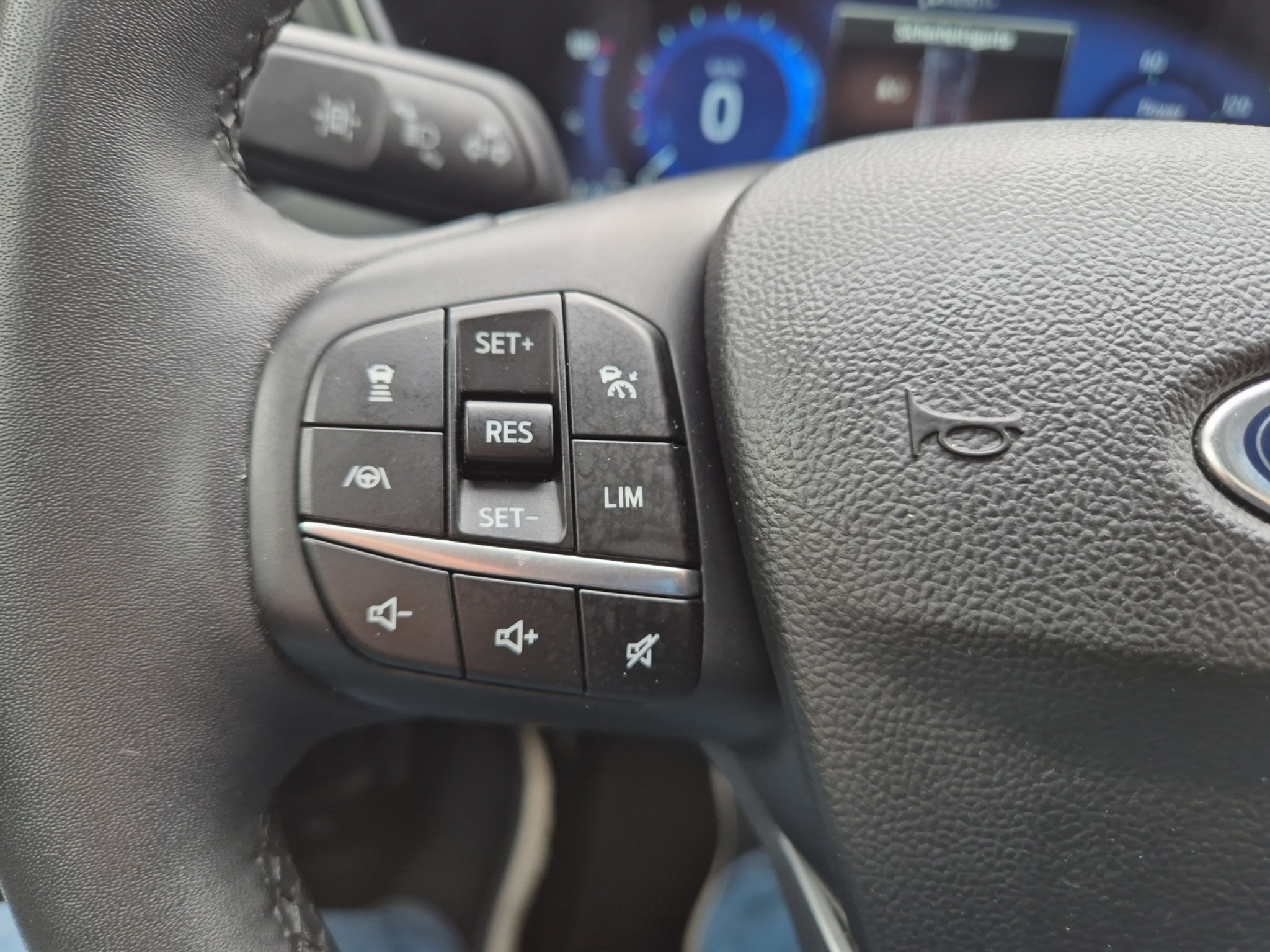 listing desktop thumbnail image 13