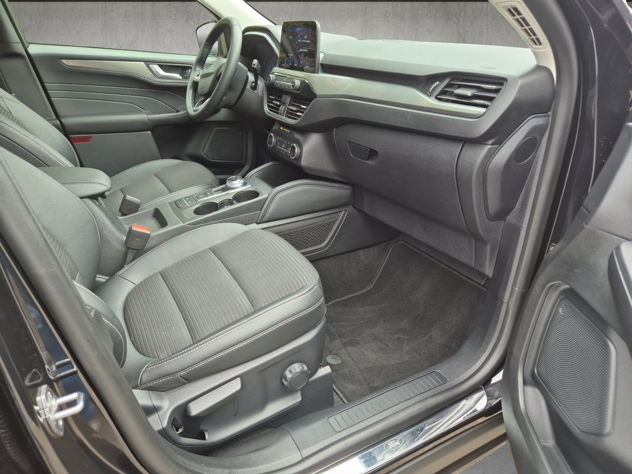 listing desktop thumbnail image 14