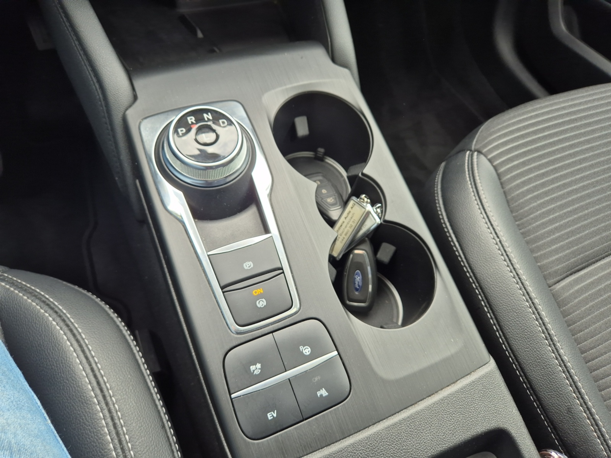 listing desktop thumbnail image 16