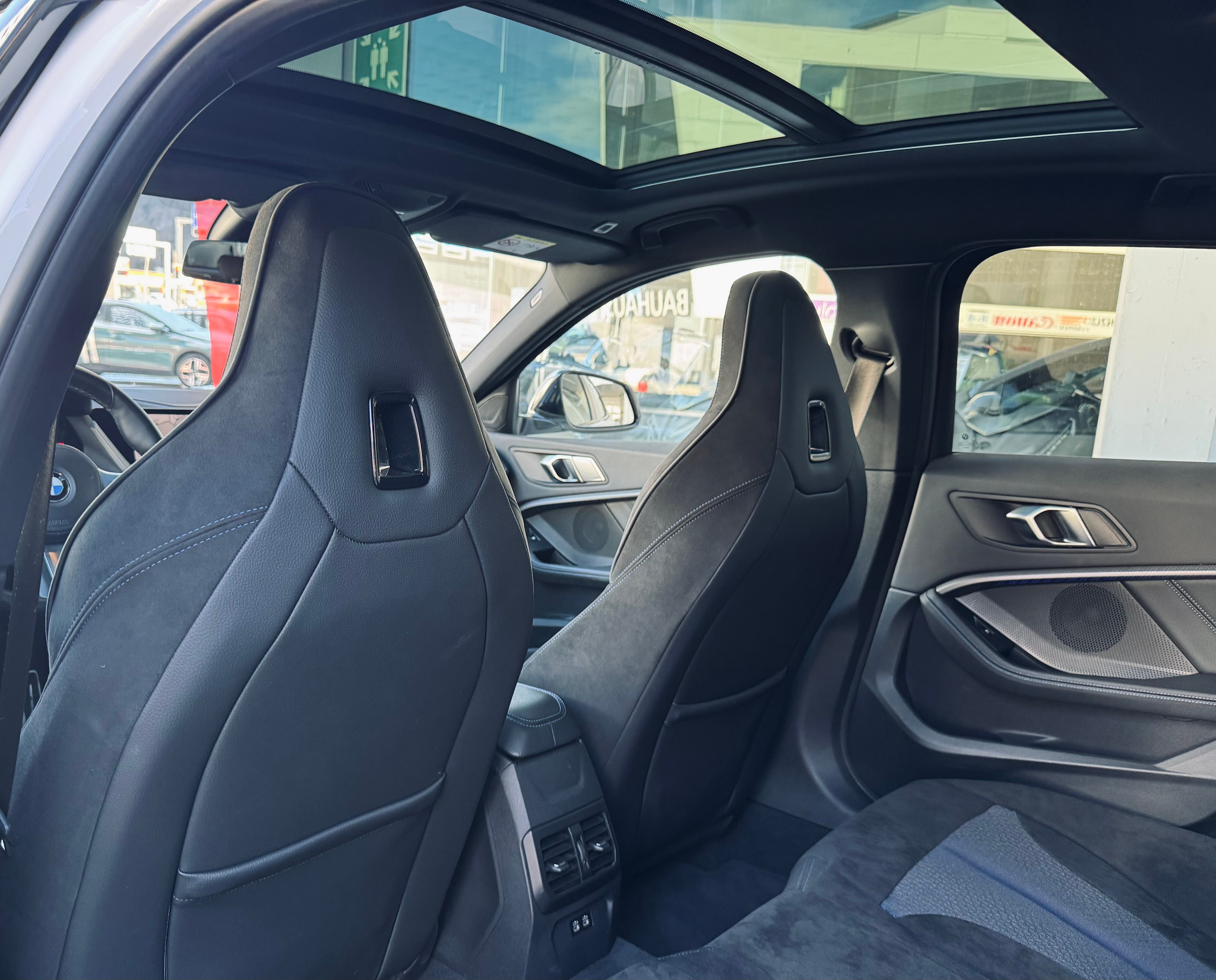 listing desktop thumbnail image 9