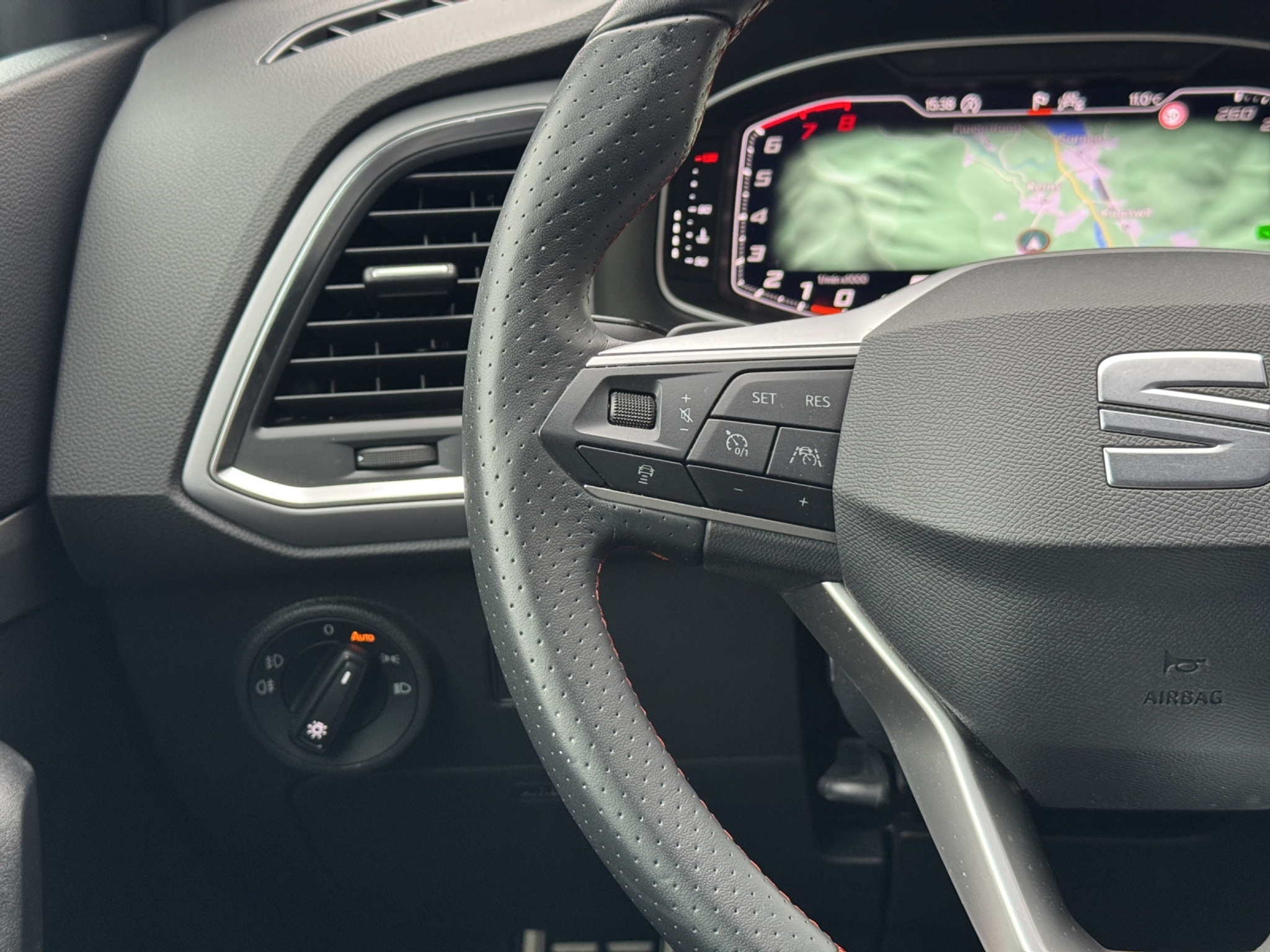 listing desktop thumbnail image 9