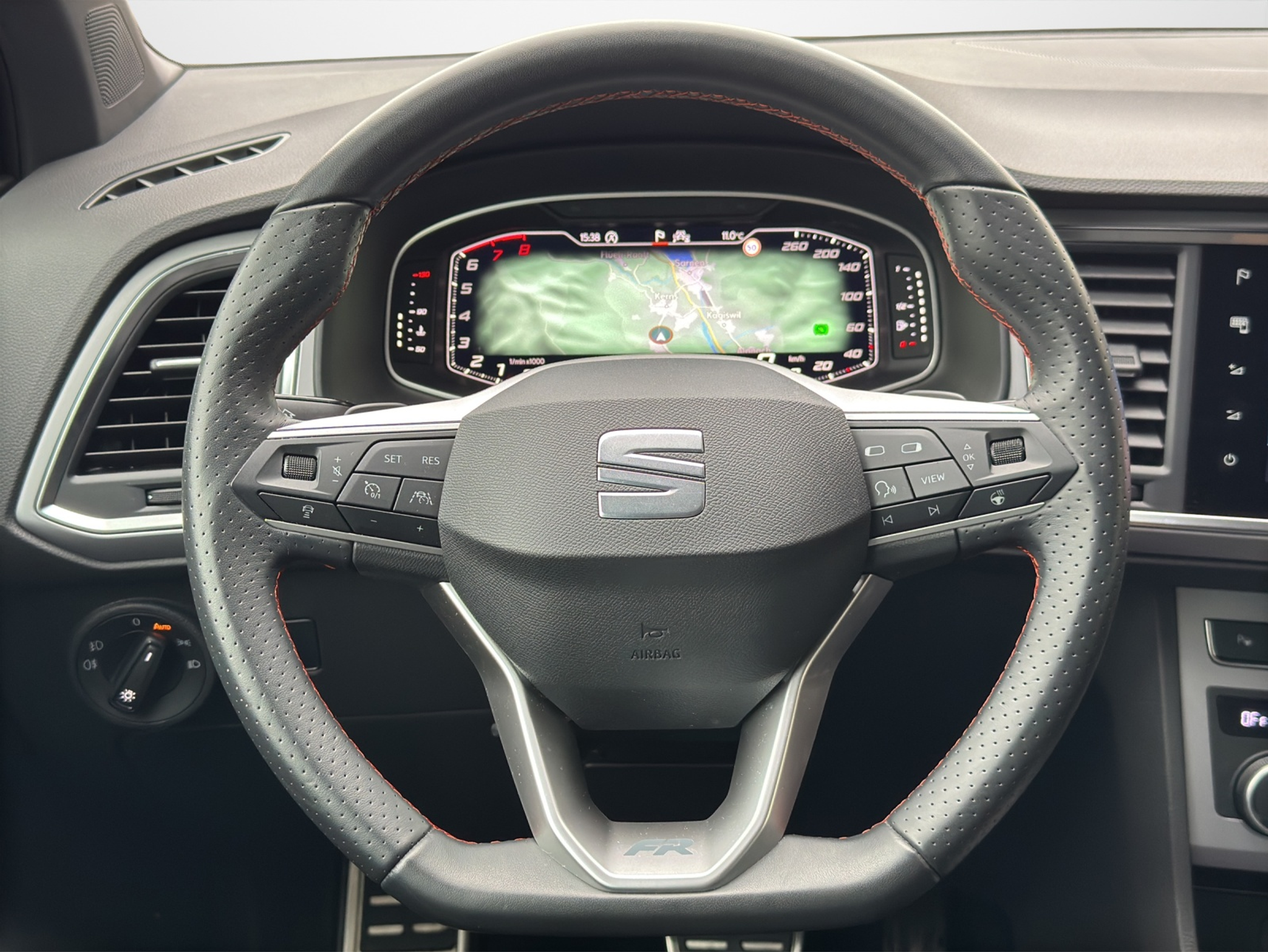 listing desktop thumbnail image 8