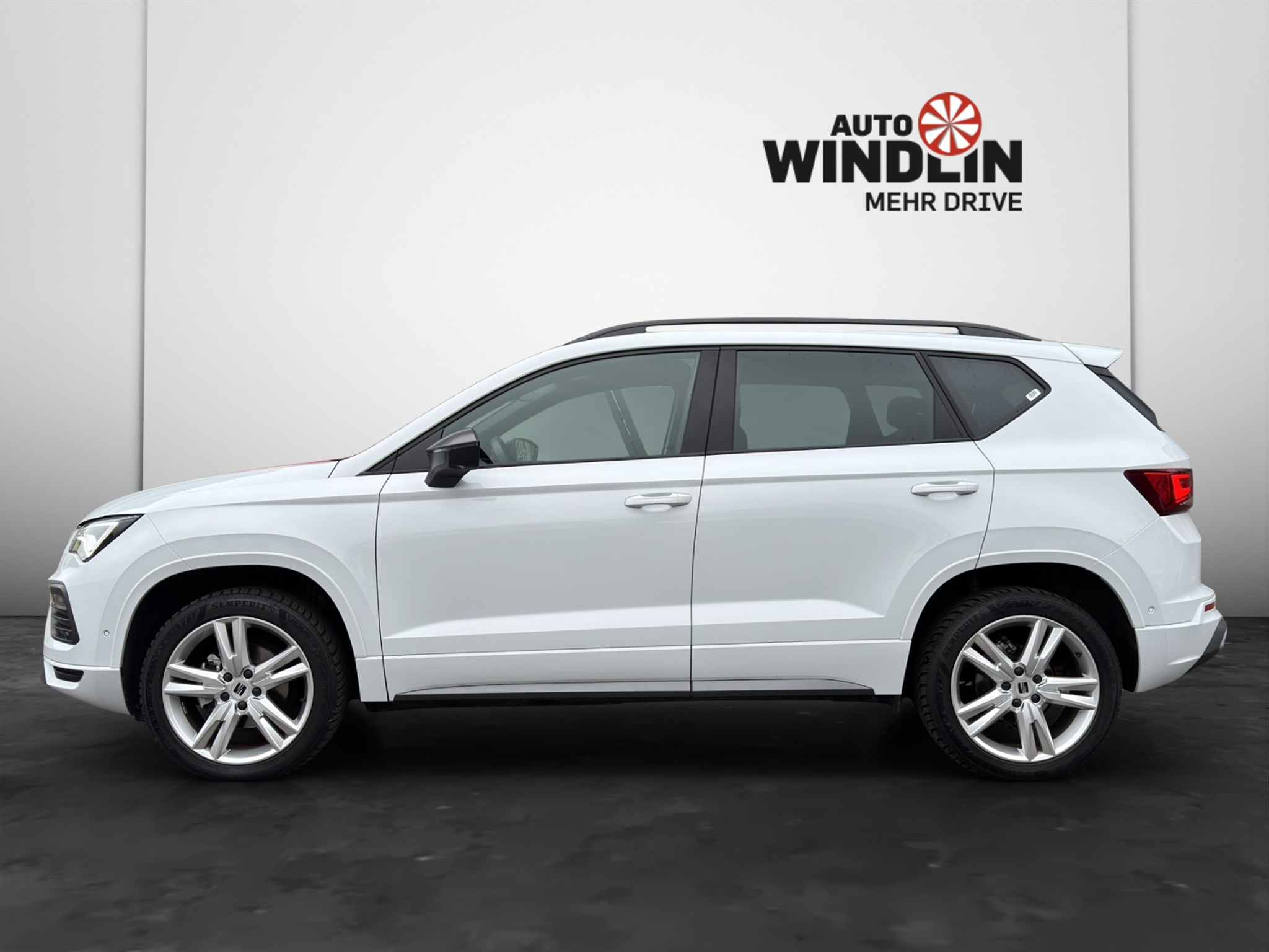 listing desktop thumbnail image 3