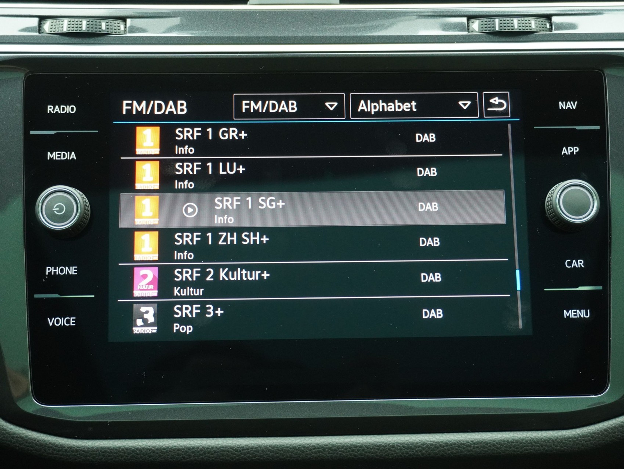 listing desktop thumbnail image 22