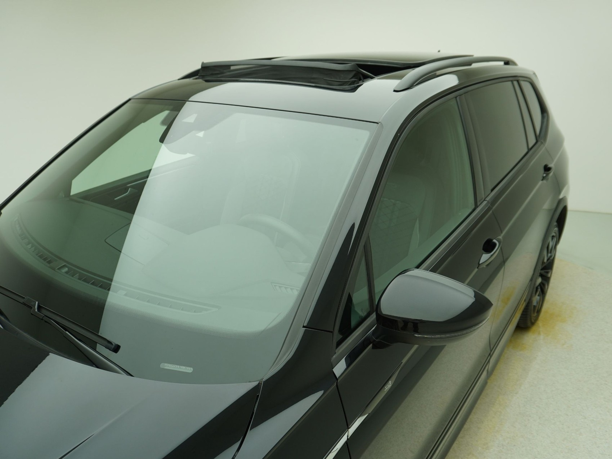 listing desktop thumbnail image 7