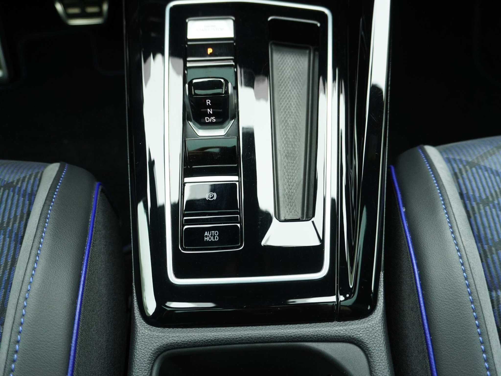 listing desktop thumbnail image 16