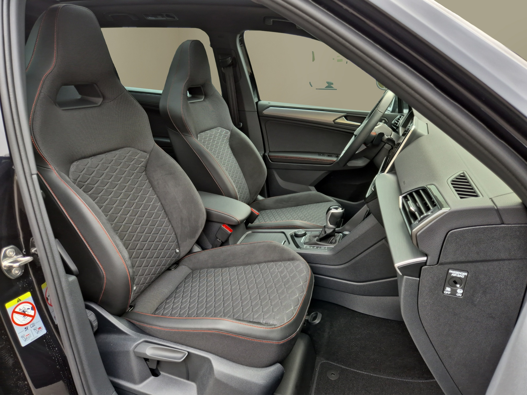 listing desktop thumbnail image 15