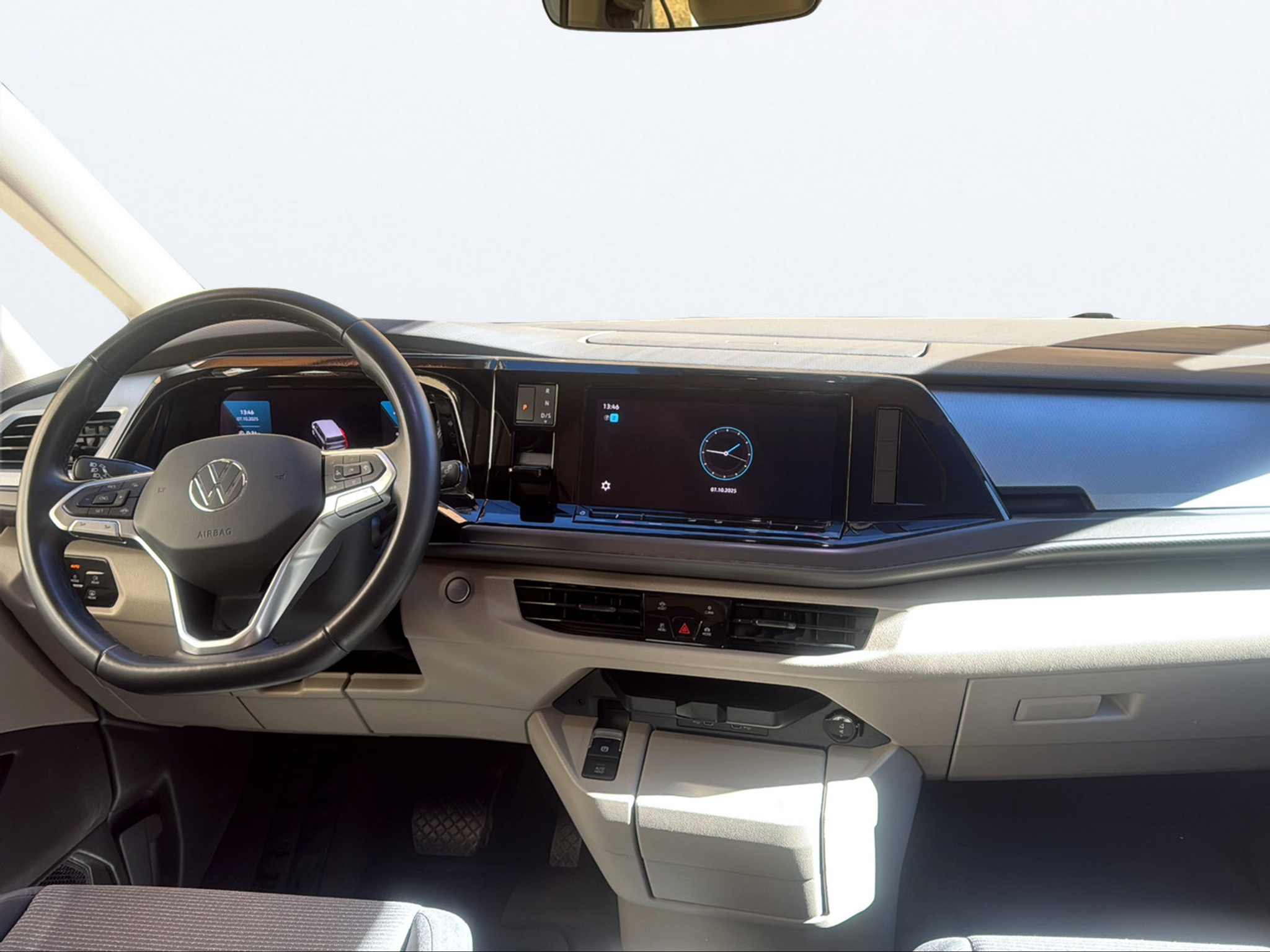 listing desktop thumbnail image 11