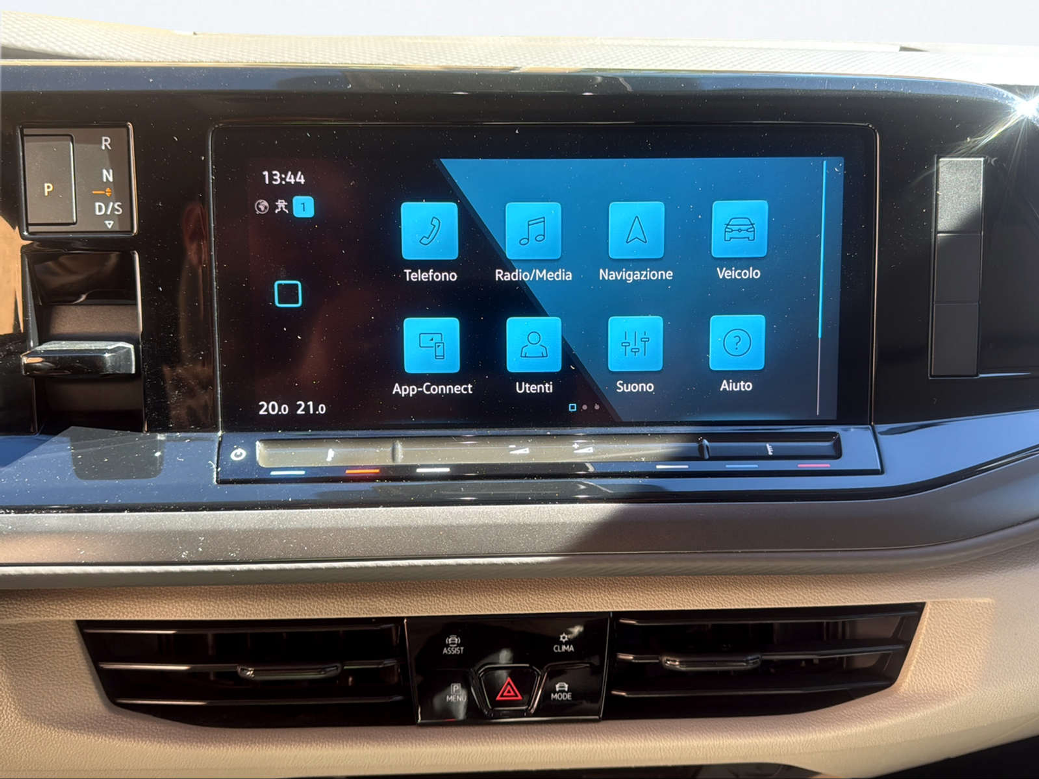 listing desktop thumbnail image 10