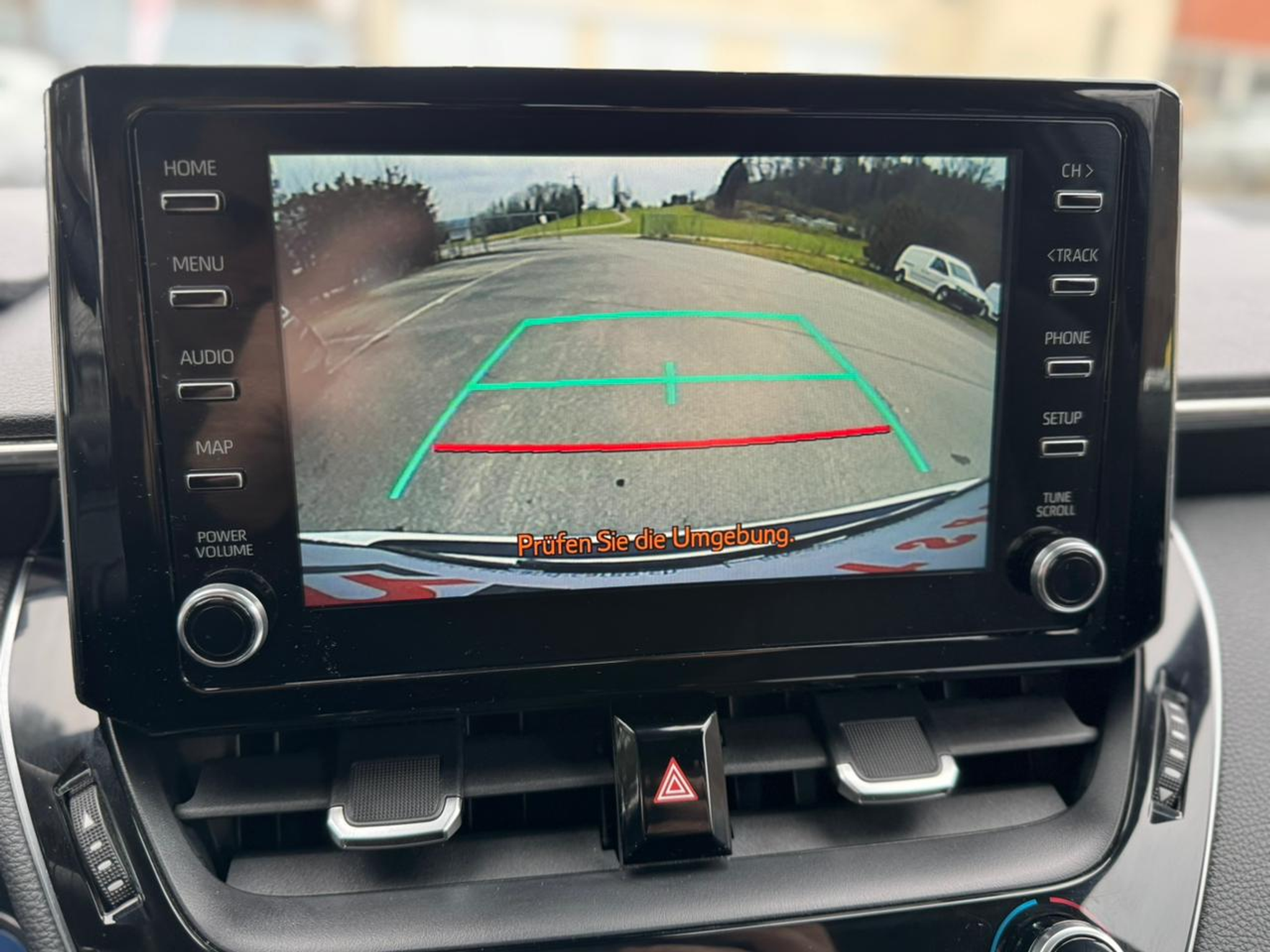 listing desktop thumbnail image 12