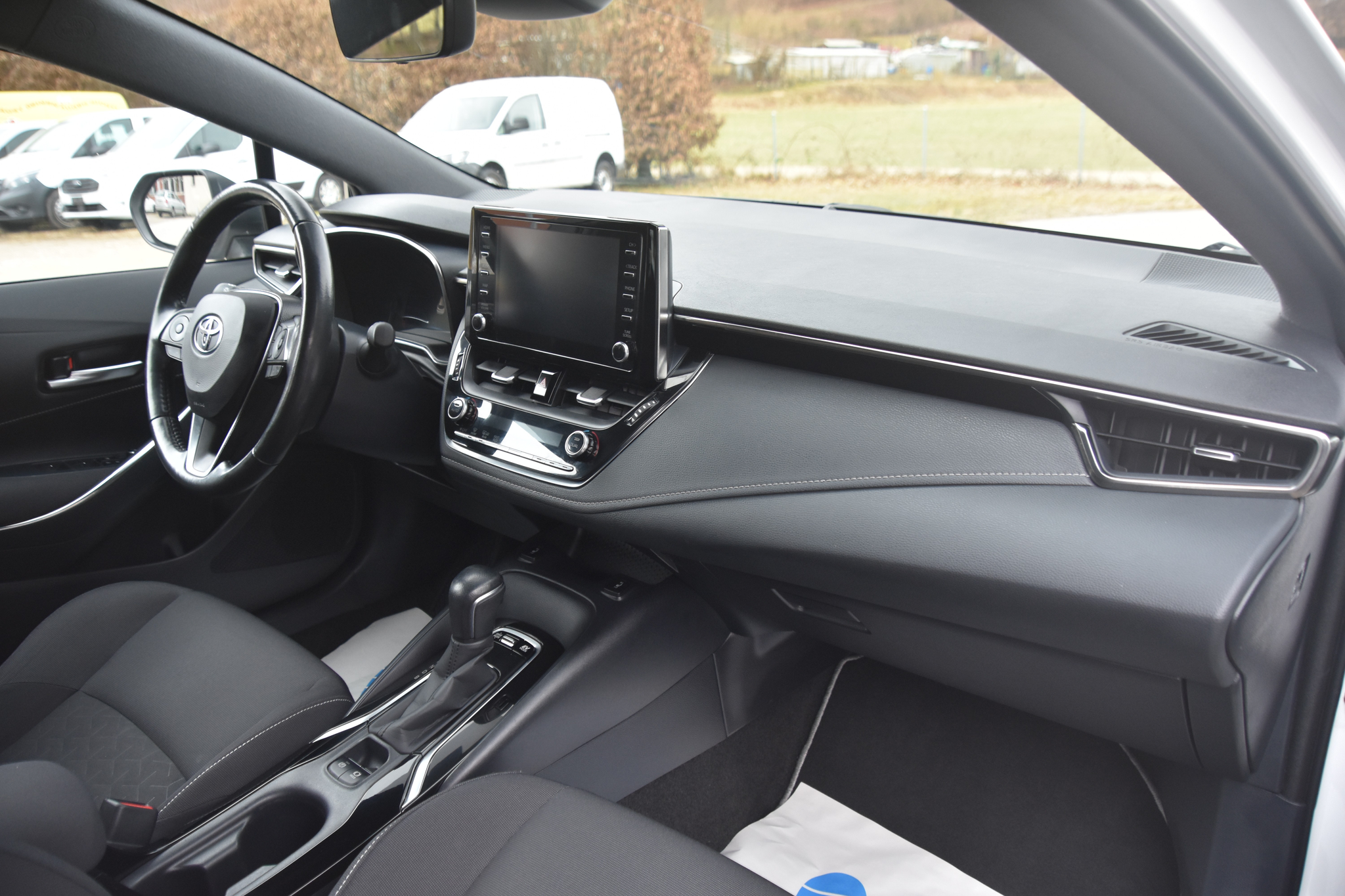 listing desktop thumbnail image 10