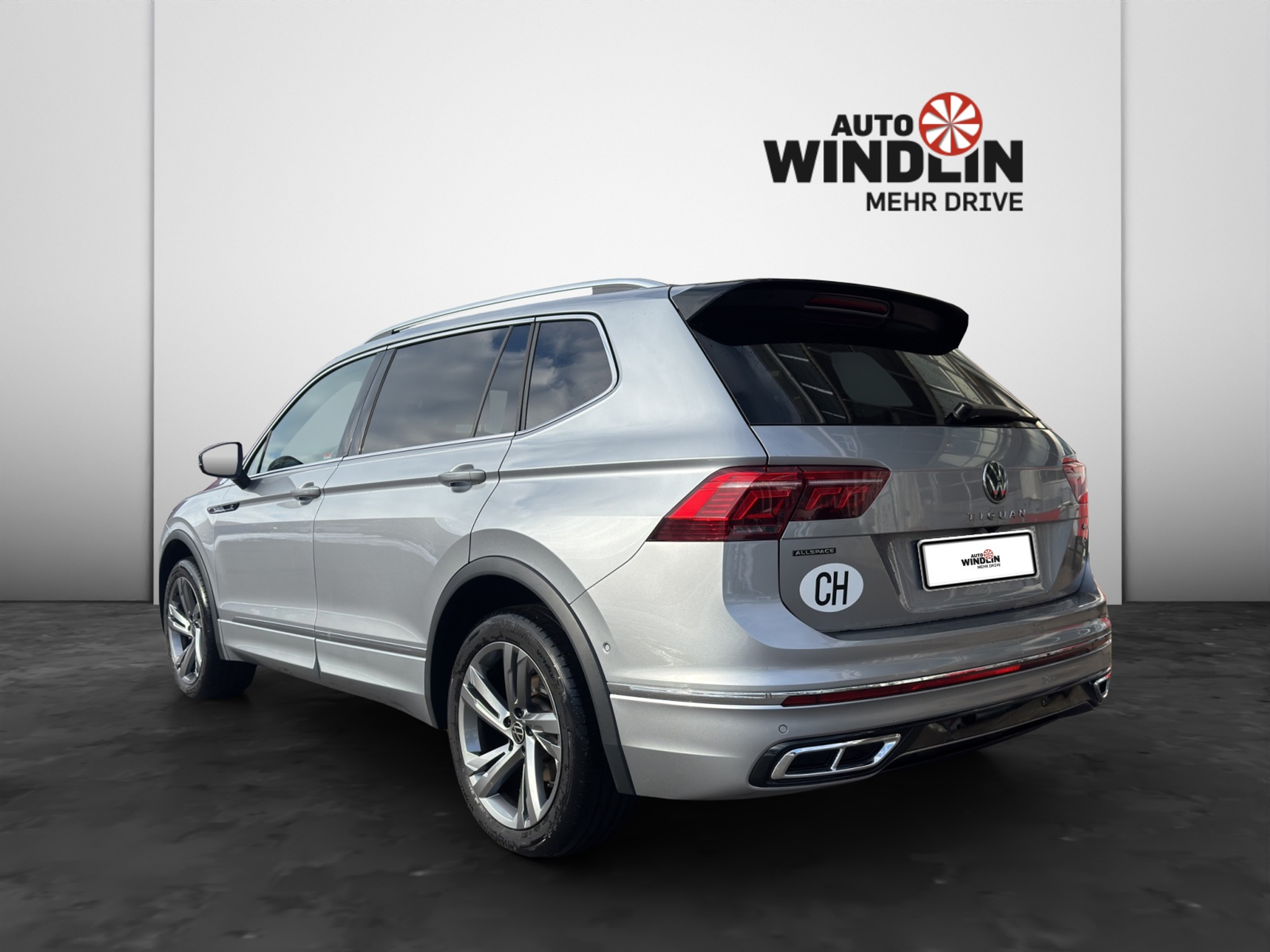 listing desktop thumbnail image 2