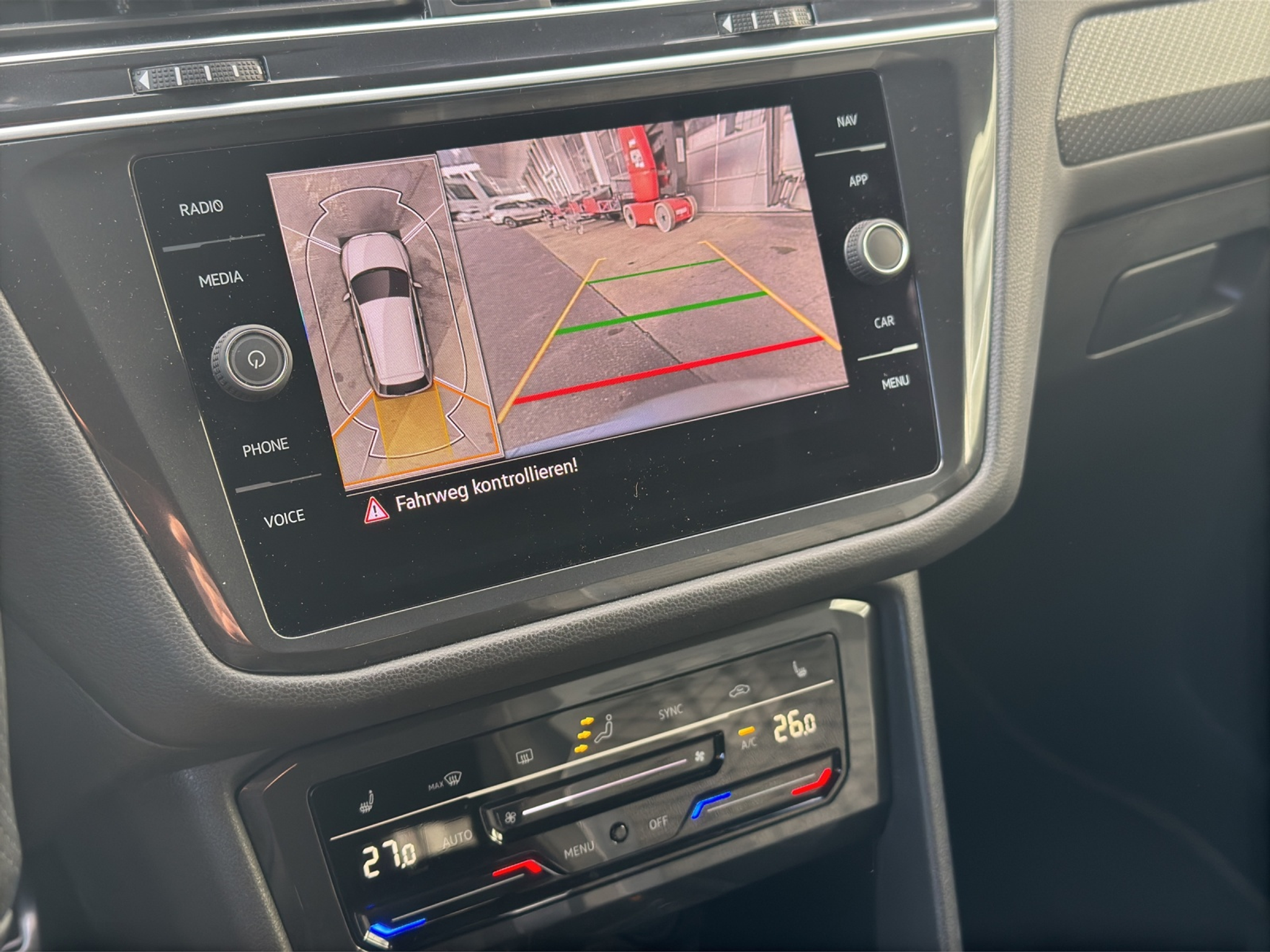 listing desktop thumbnail image 14