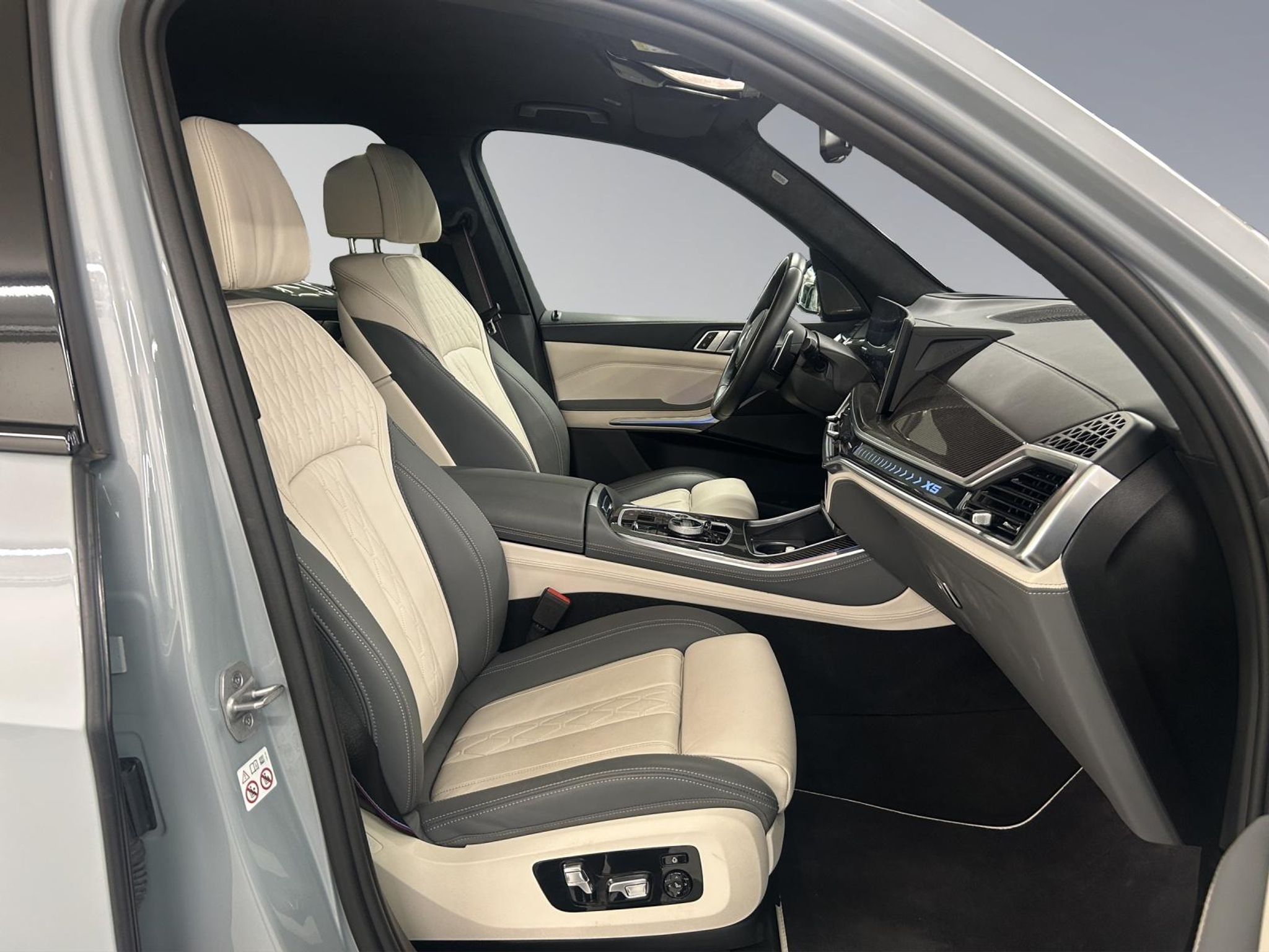 listing desktop thumbnail image 14