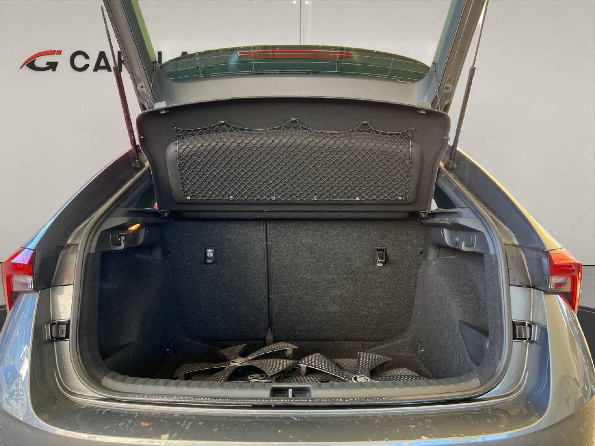 listing desktop thumbnail image 20