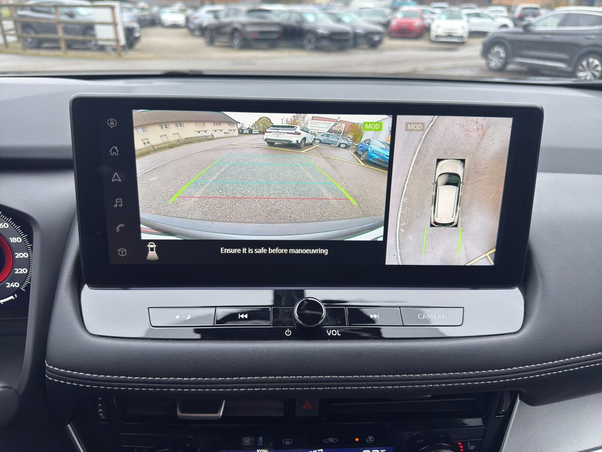 listing desktop thumbnail image 25