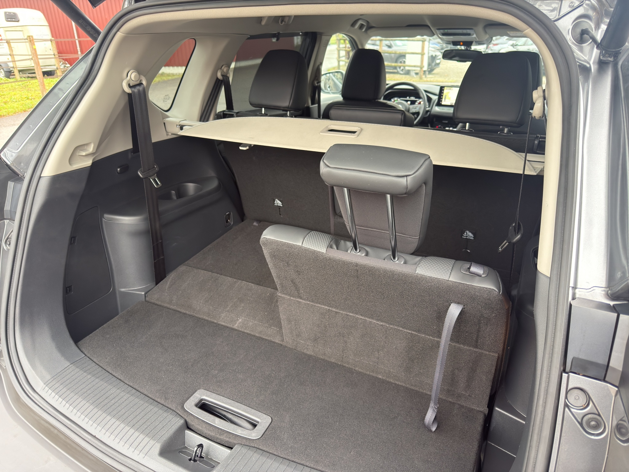 listing desktop thumbnail image 23