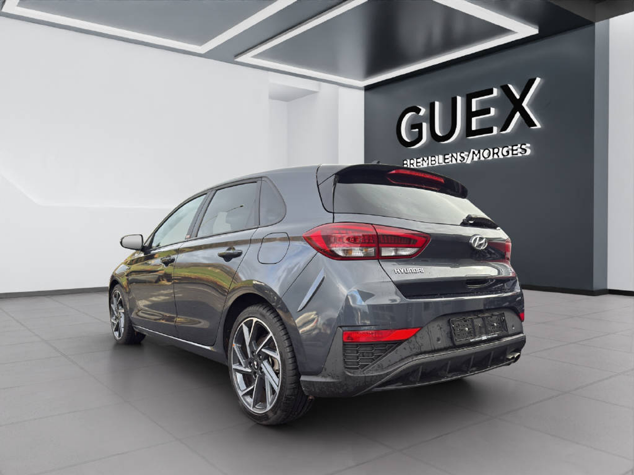 listing desktop thumbnail image 2