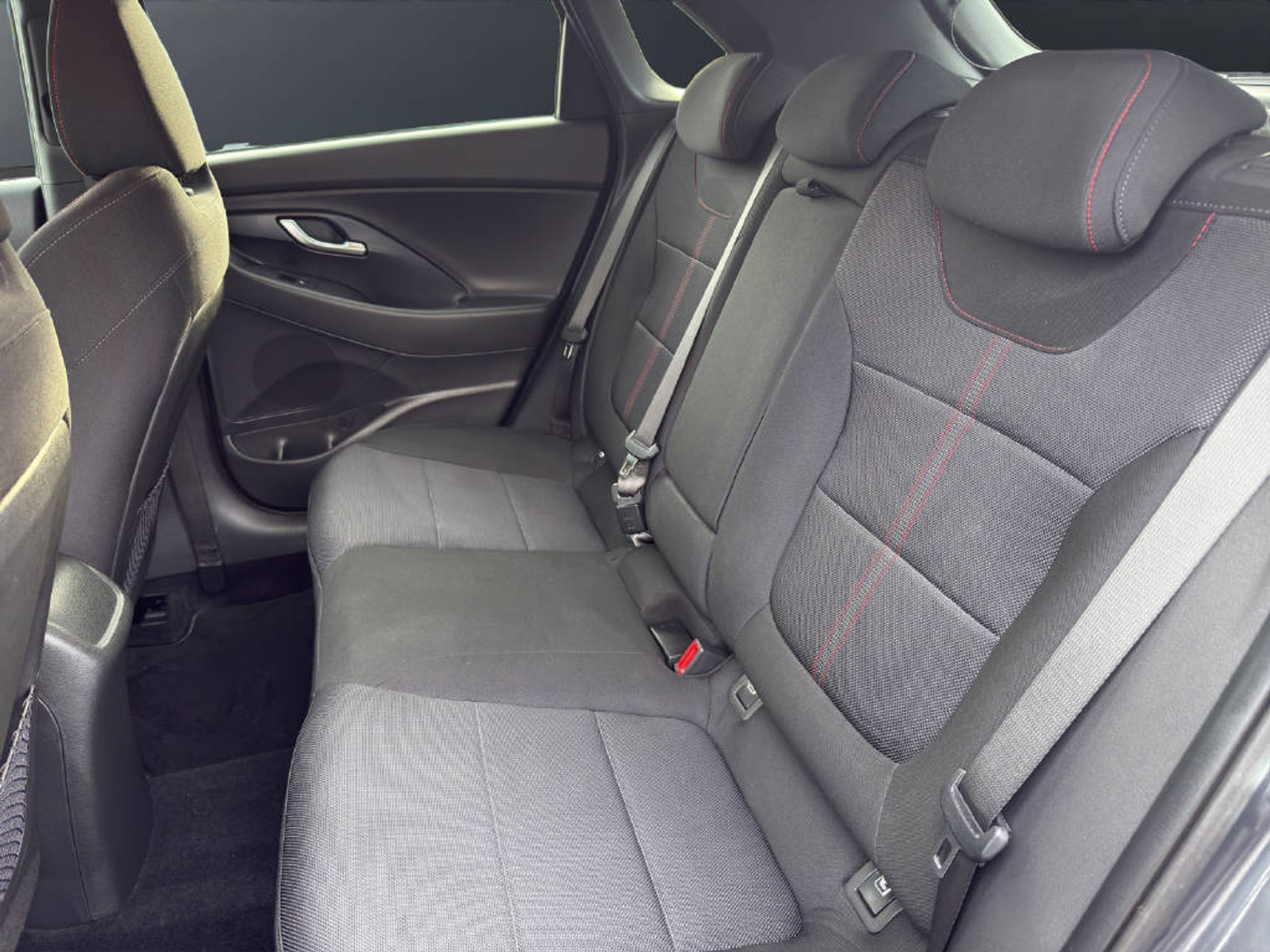 listing desktop thumbnail image 10