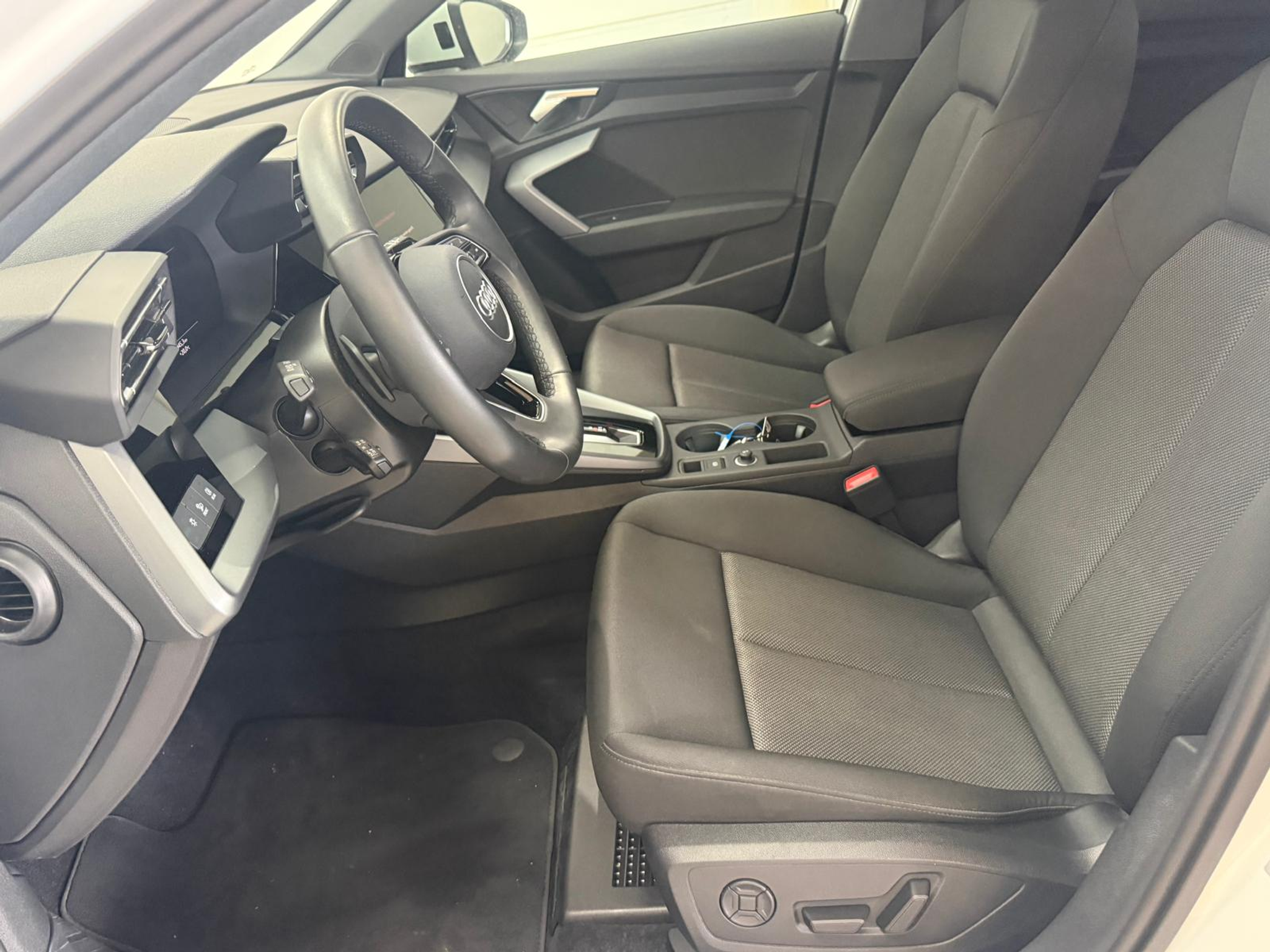 listing desktop thumbnail image 9