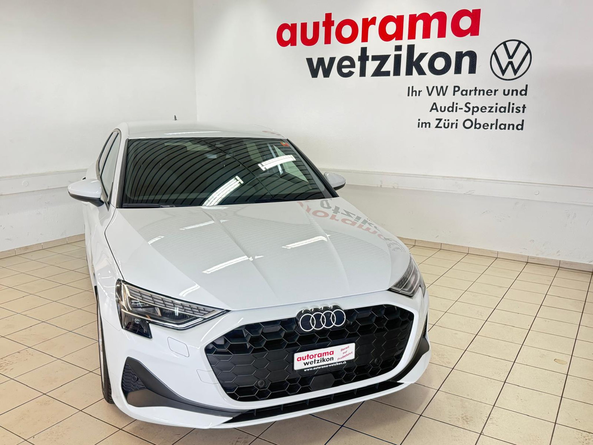 listing desktop thumbnail image 1