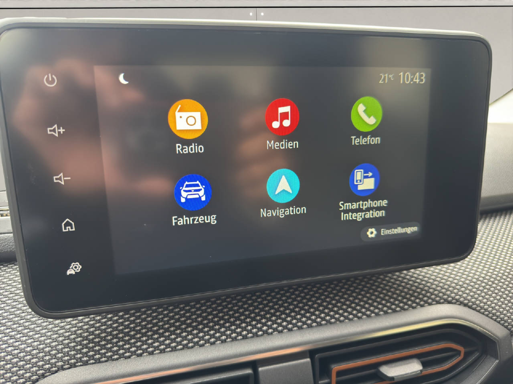 listing desktop thumbnail image 11