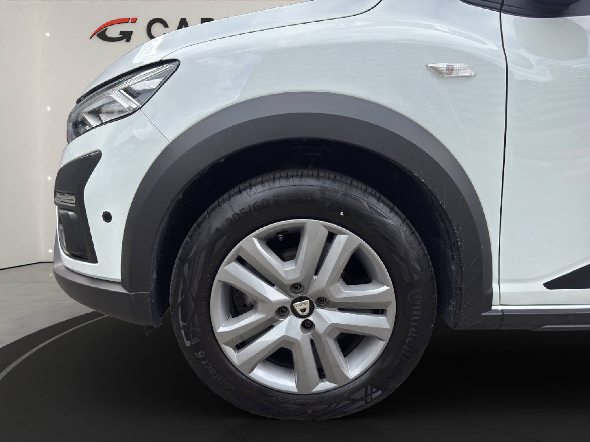 listing desktop thumbnail image 7