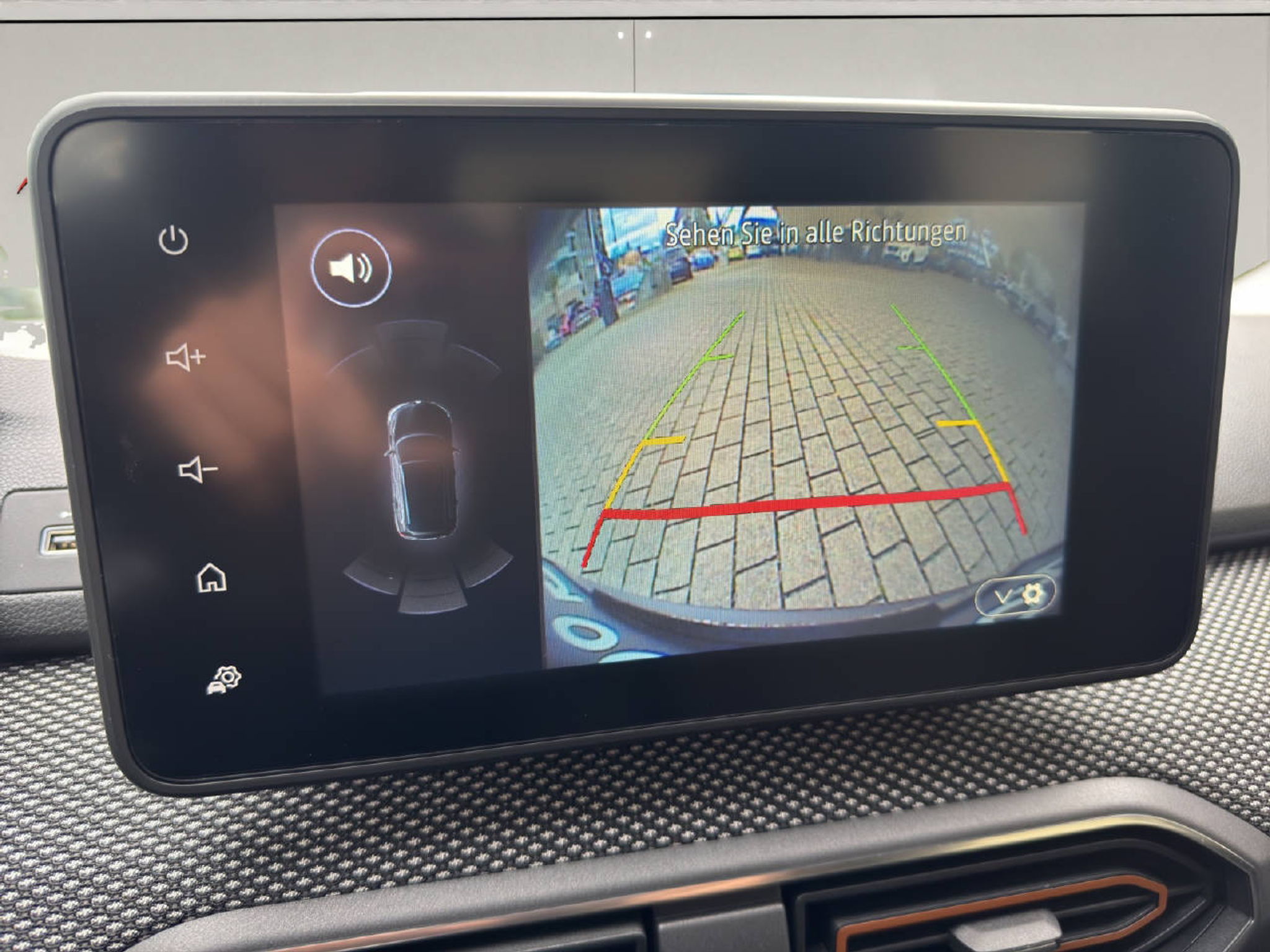 listing desktop thumbnail image 9