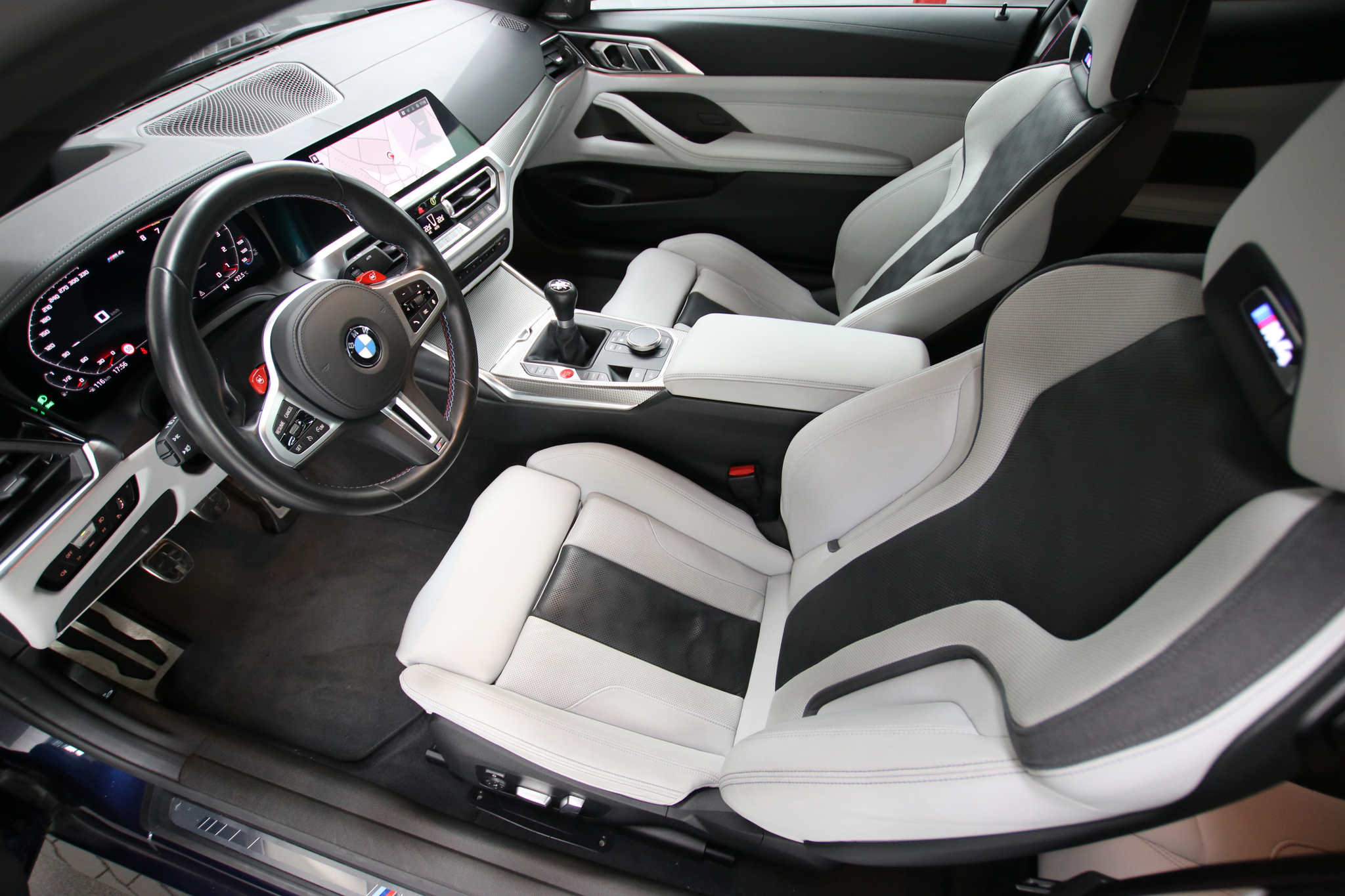 listing desktop thumbnail image 8