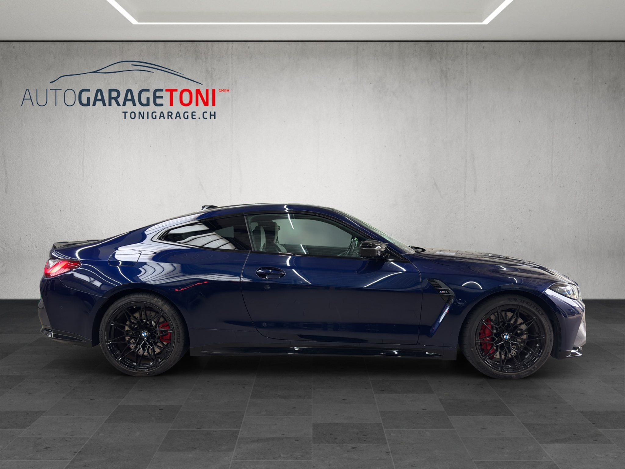 listing desktop thumbnail image 4