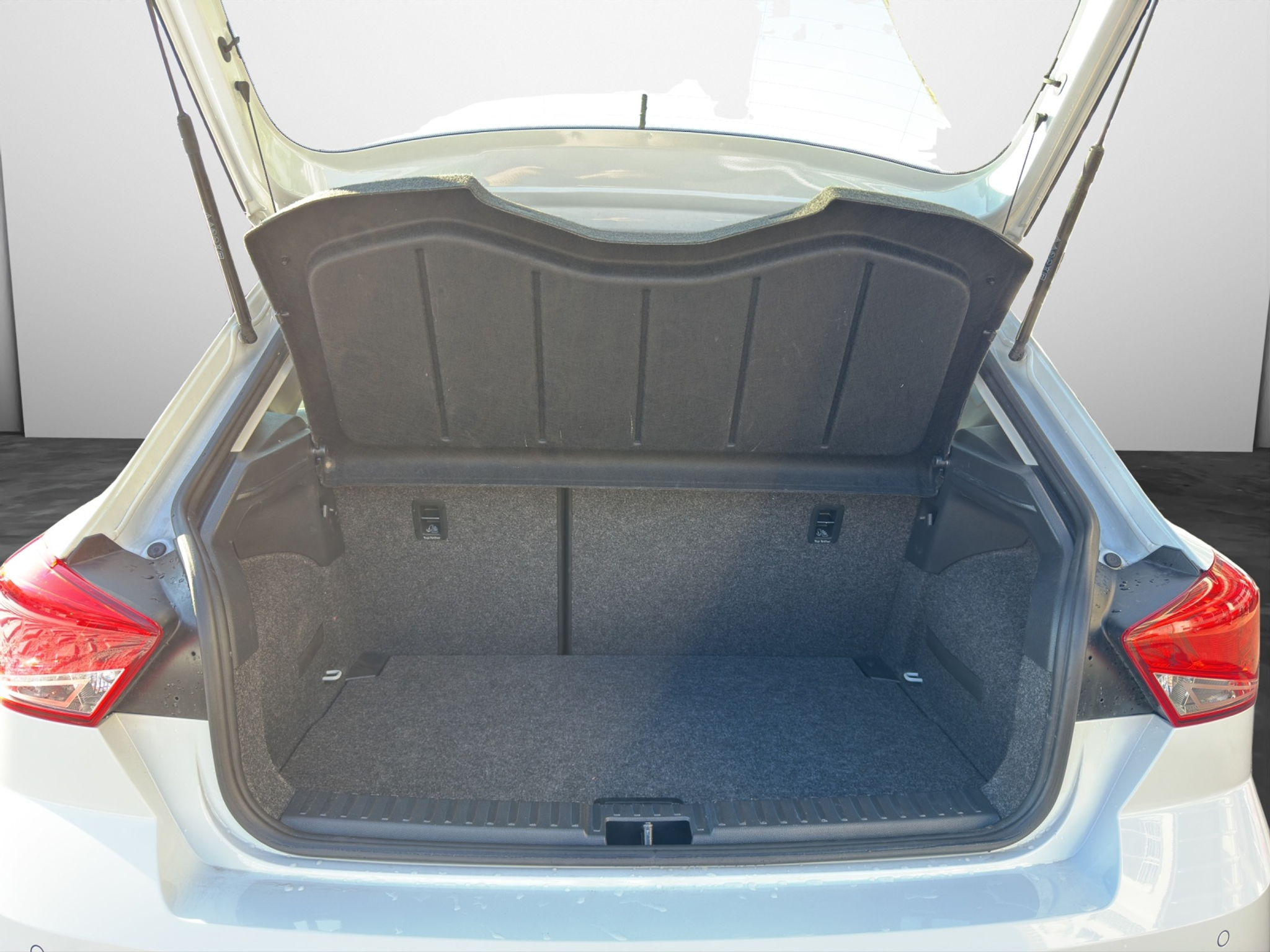 listing desktop thumbnail image 14