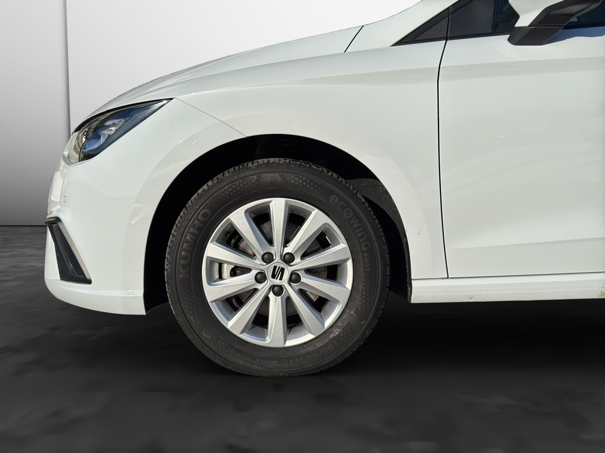 listing desktop thumbnail image 15