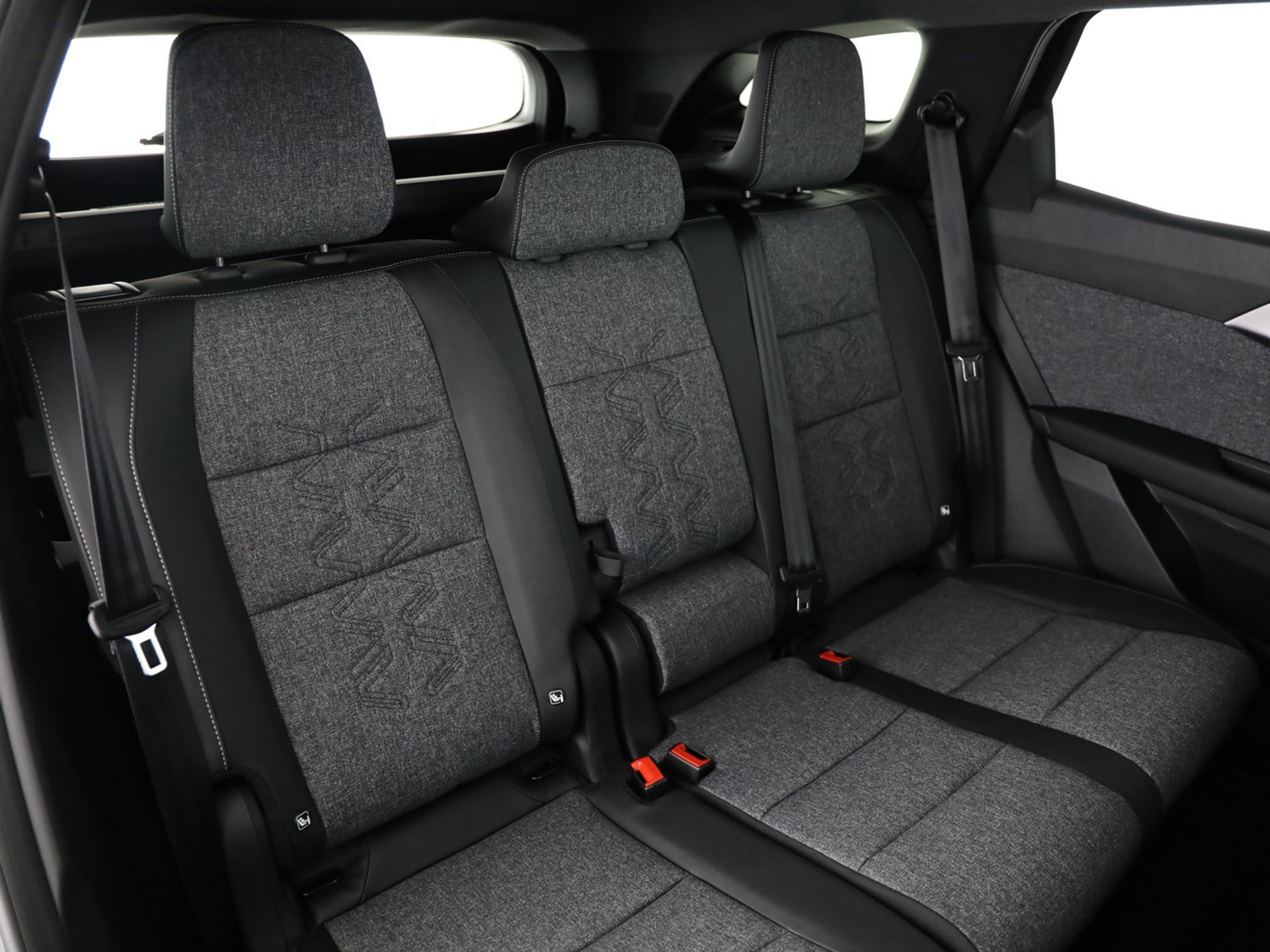 listing desktop thumbnail image 7