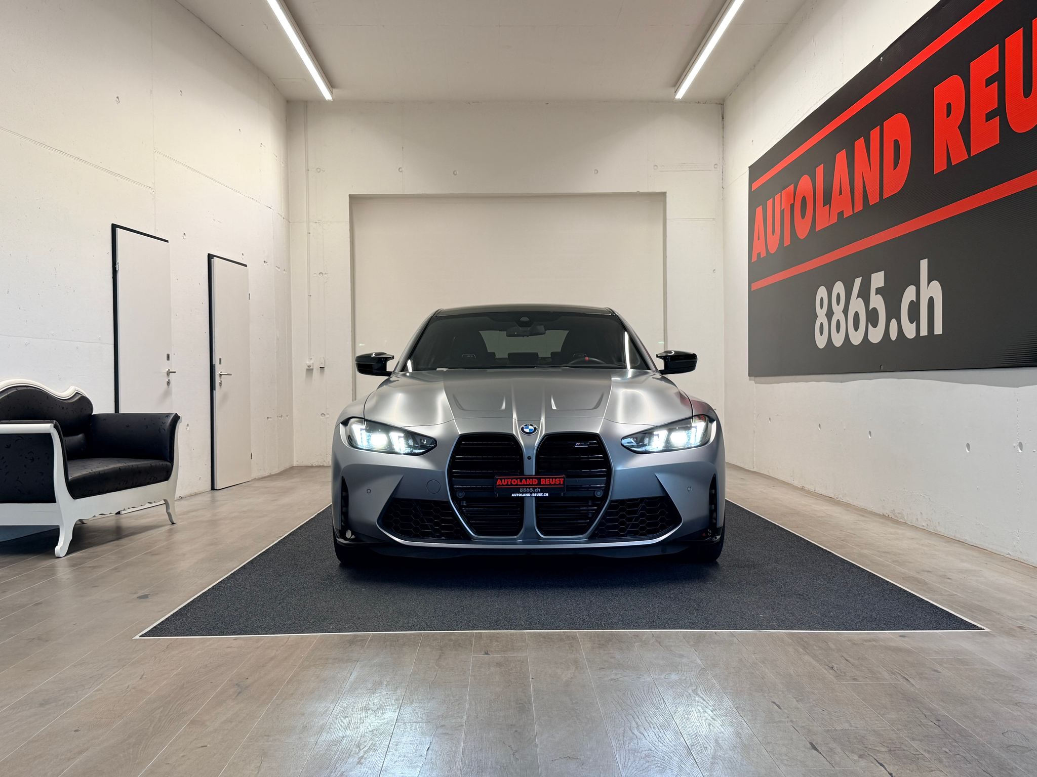 listing desktop thumbnail image 1