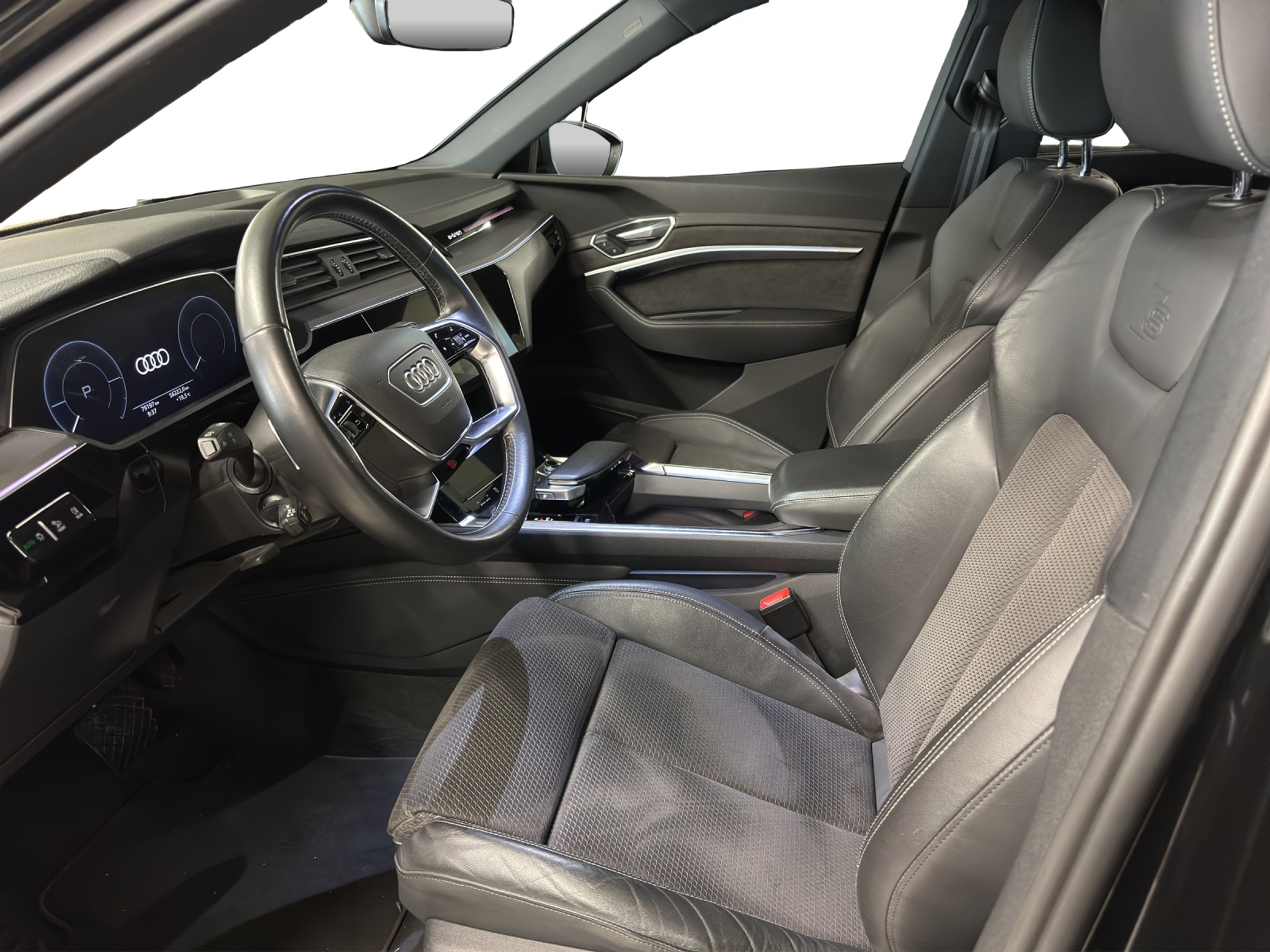 listing desktop thumbnail image 9