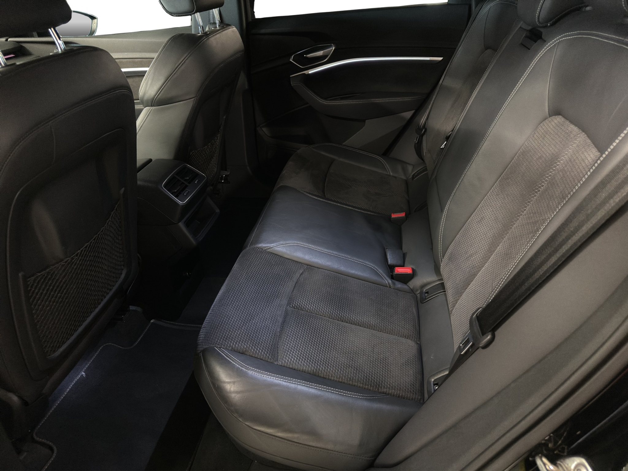 listing desktop thumbnail image 11