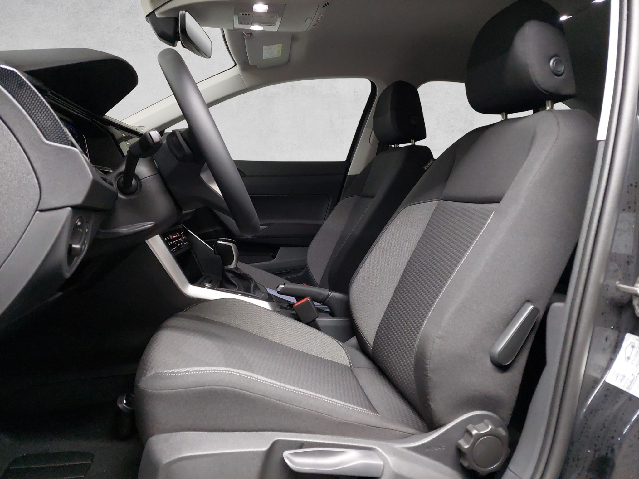 listing desktop thumbnail image 5