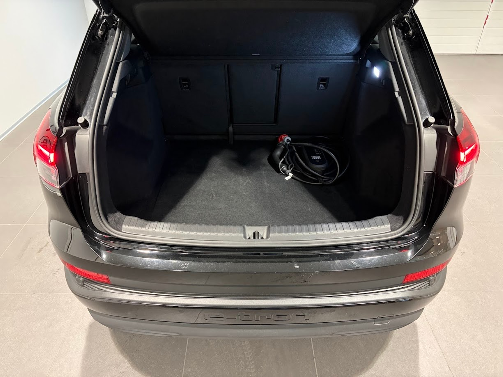 listing desktop thumbnail image 12