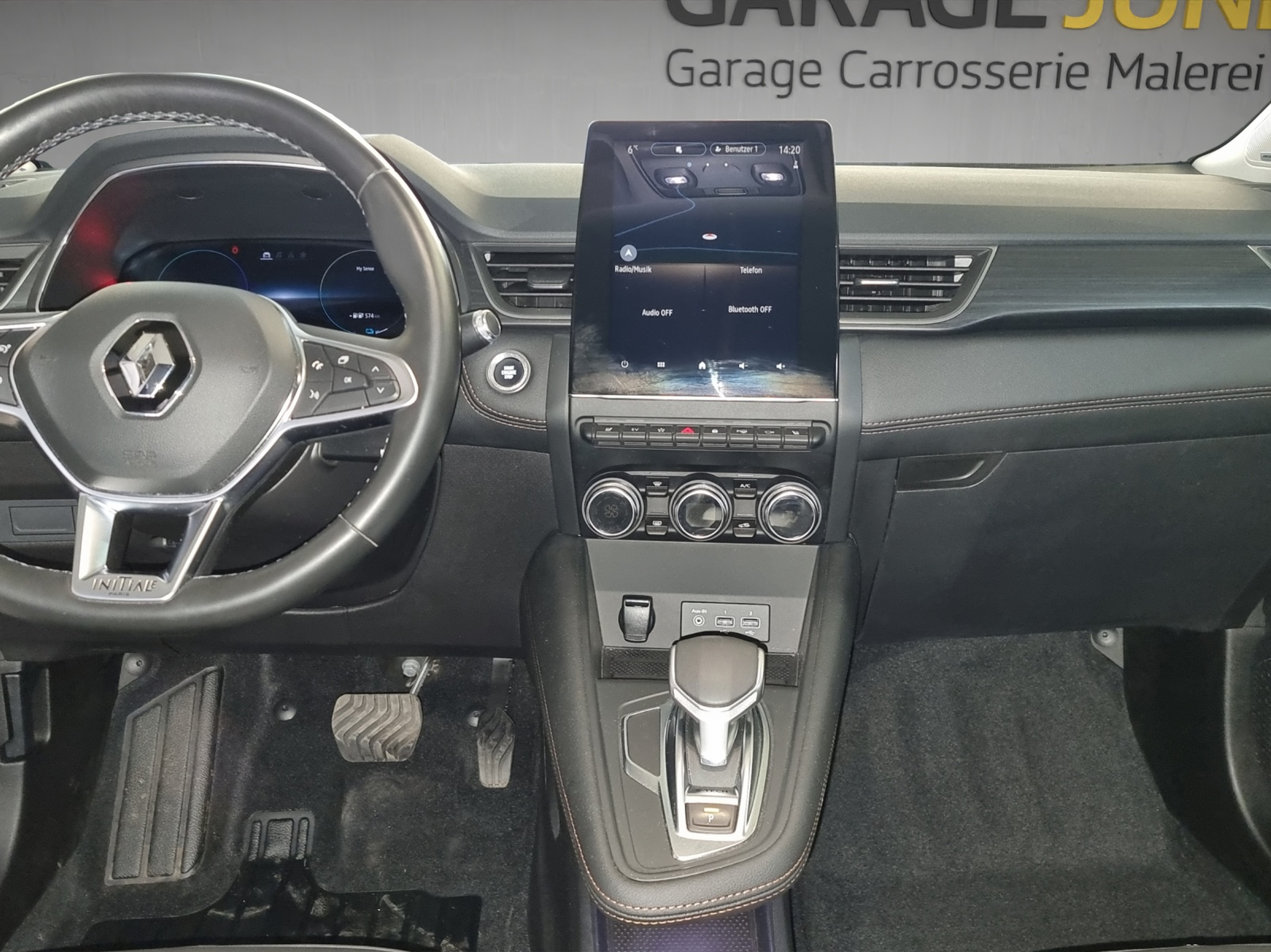 listing desktop thumbnail image 8