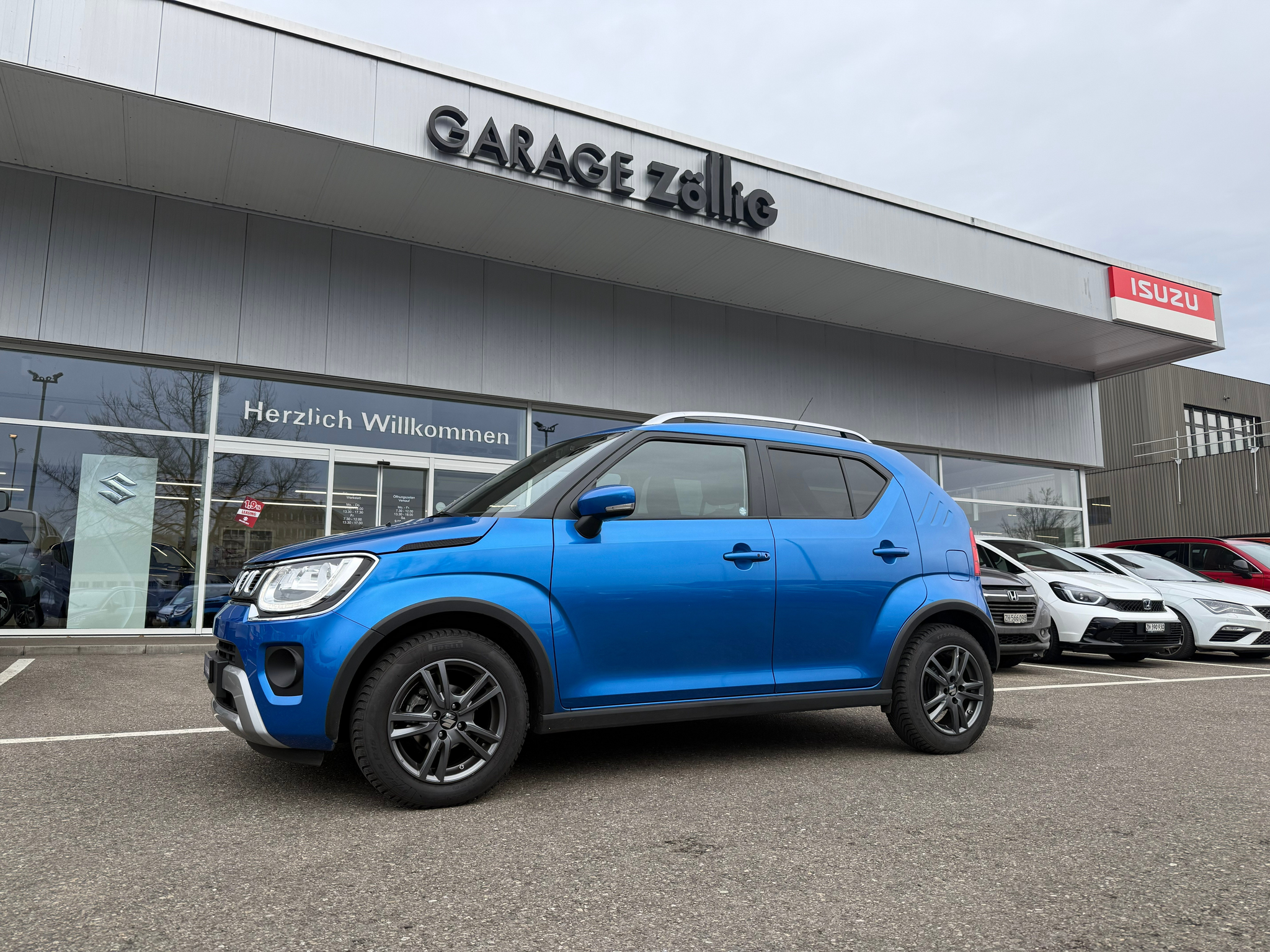 listing desktop thumbnail image 1