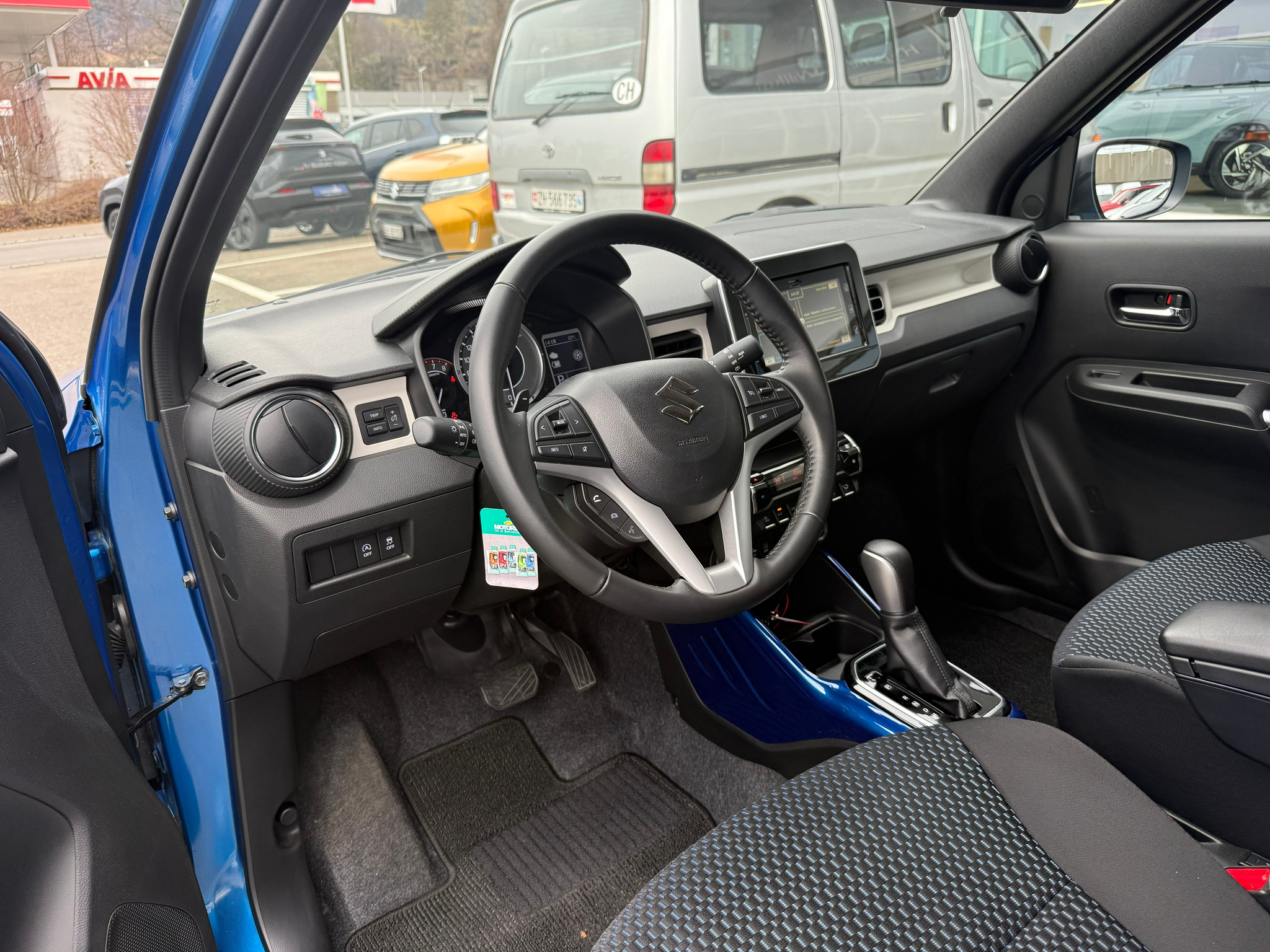 listing desktop thumbnail image 7