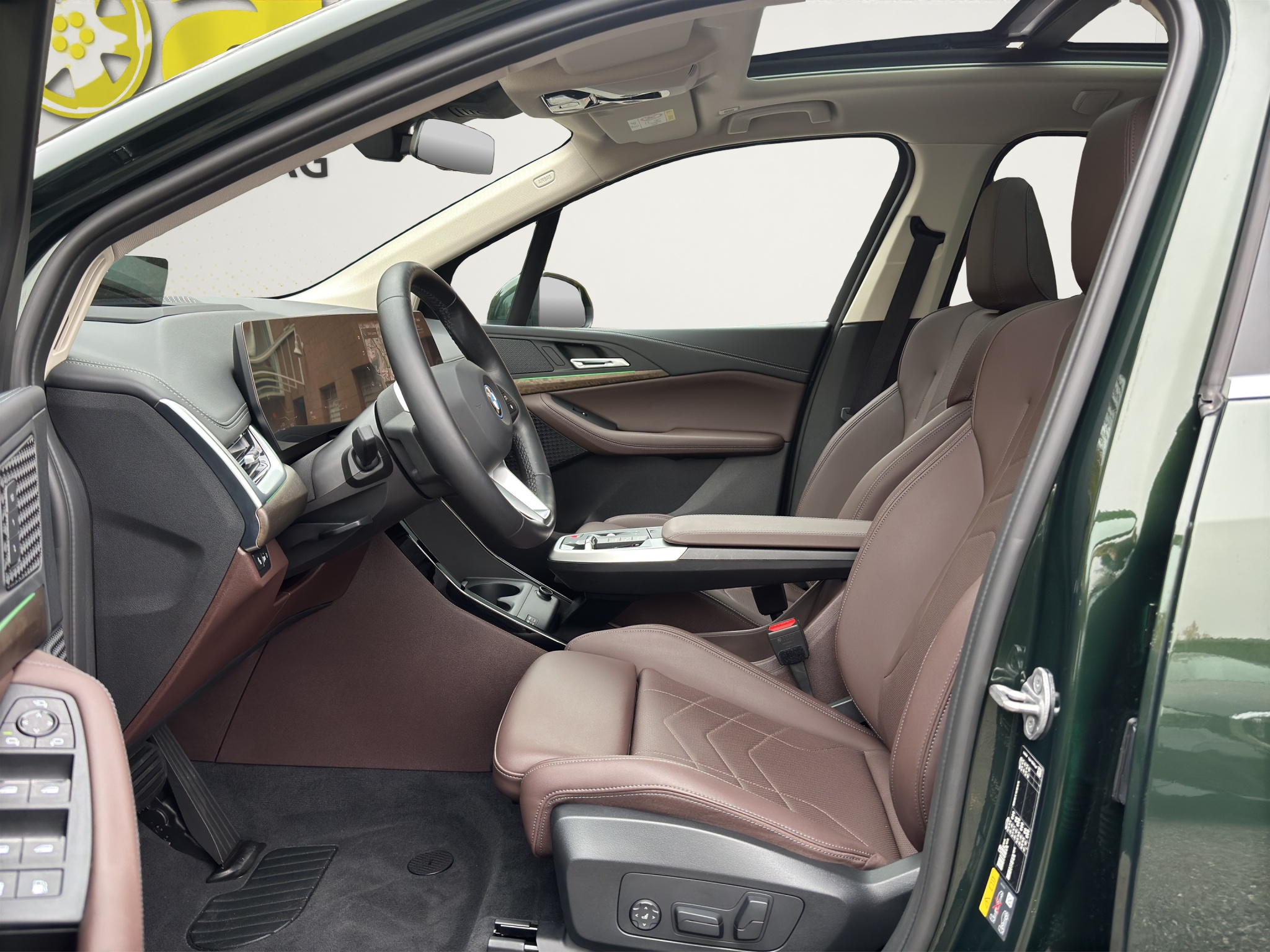 listing desktop thumbnail image 11