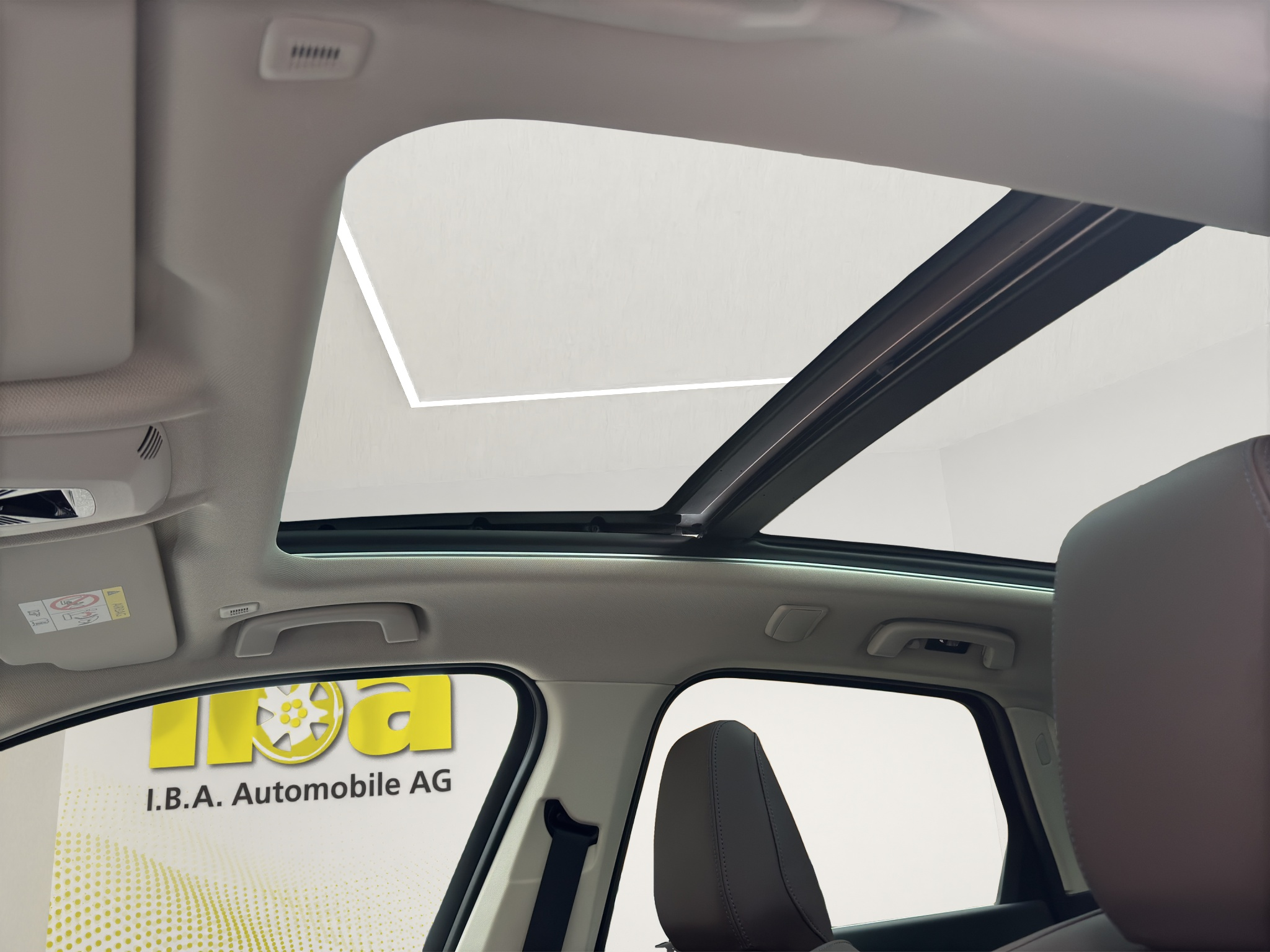 listing desktop thumbnail image 15