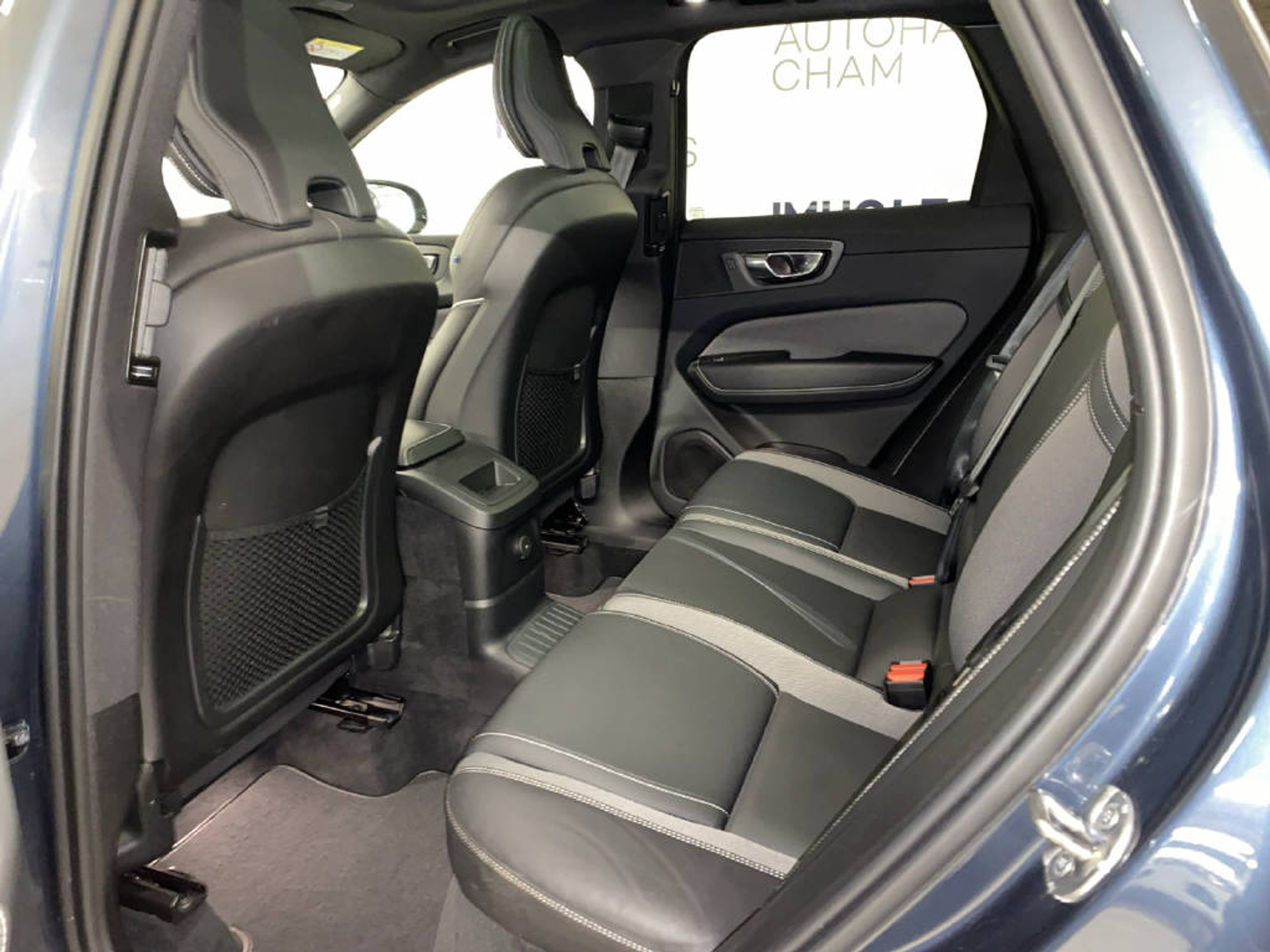 listing desktop thumbnail image 16